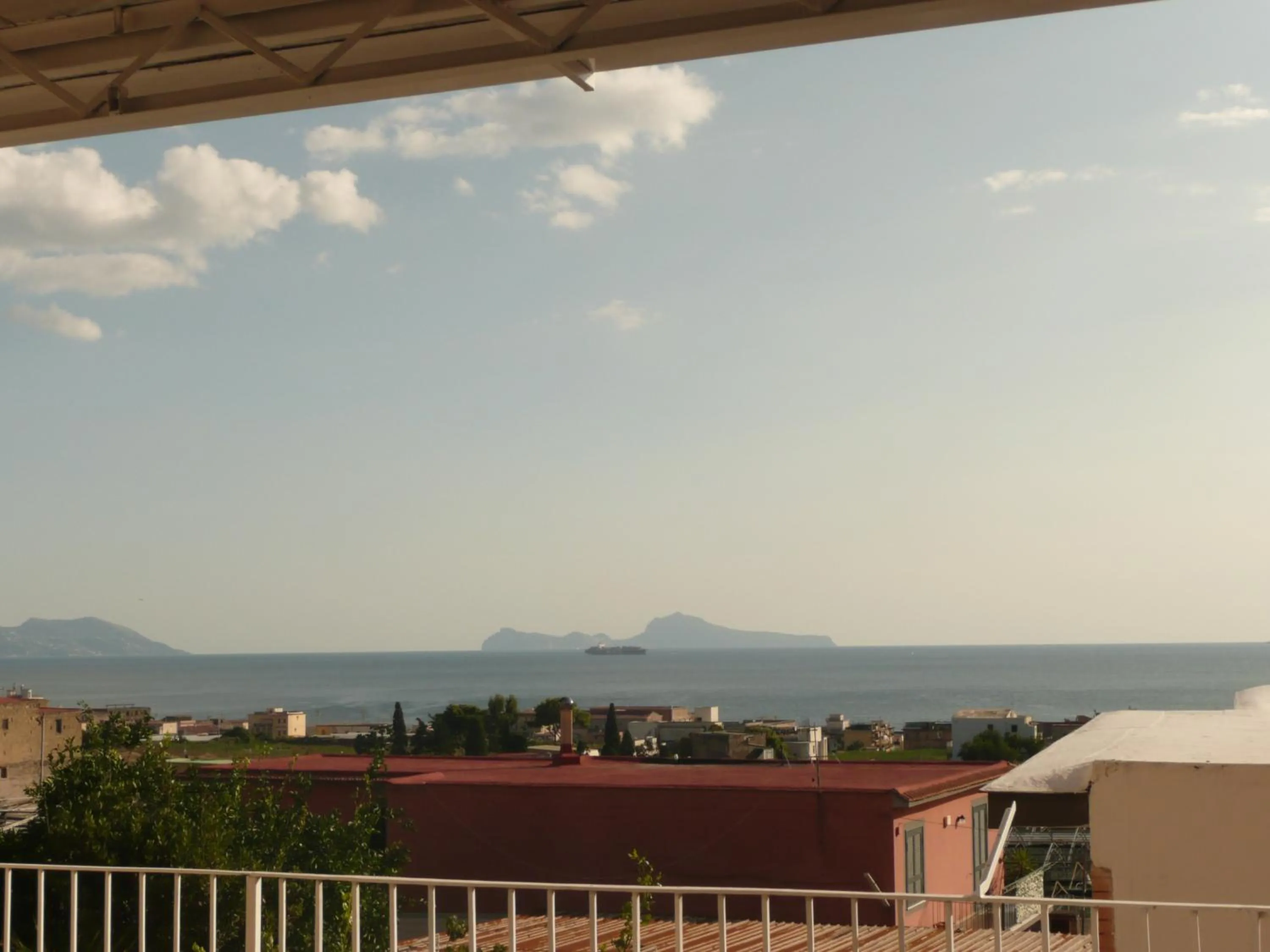 Sea view in I Papiri B&B Aparthotel