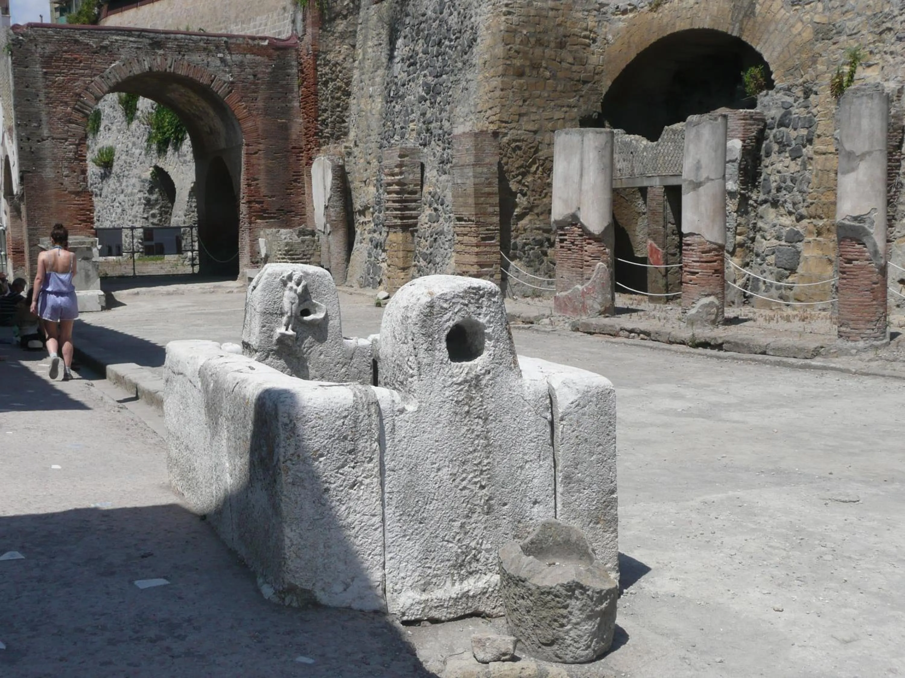 Nearby landmark in I Papiri B&B Aparthotel