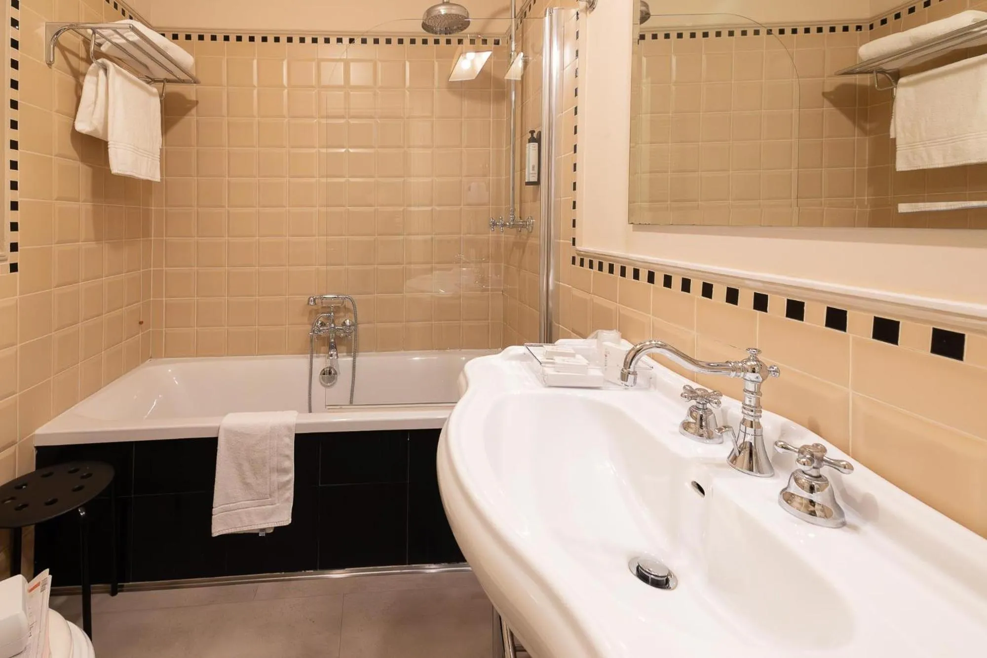 Bathroom in Hotel Patria