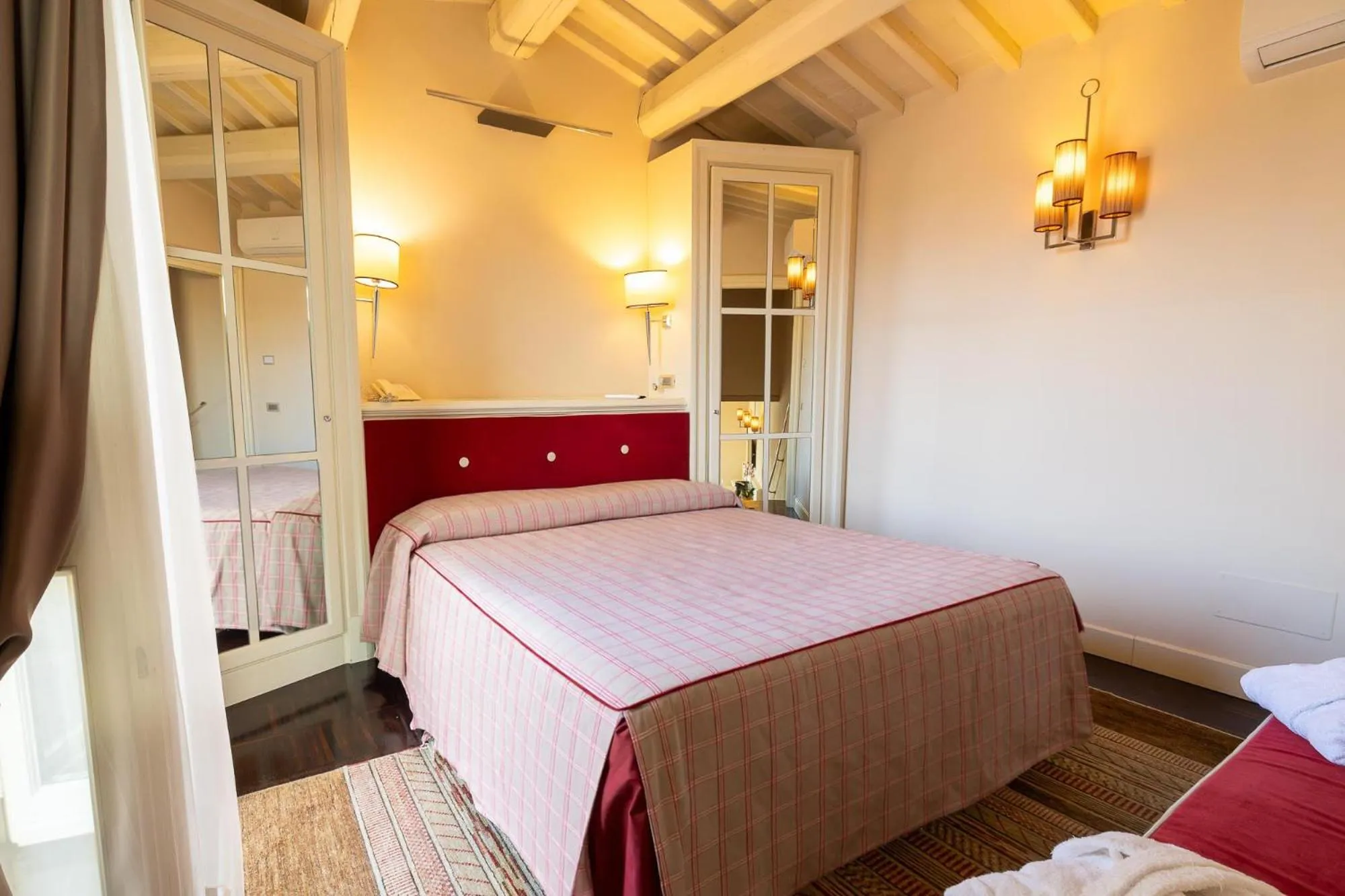 Bedroom, Bed in Hotel Patria