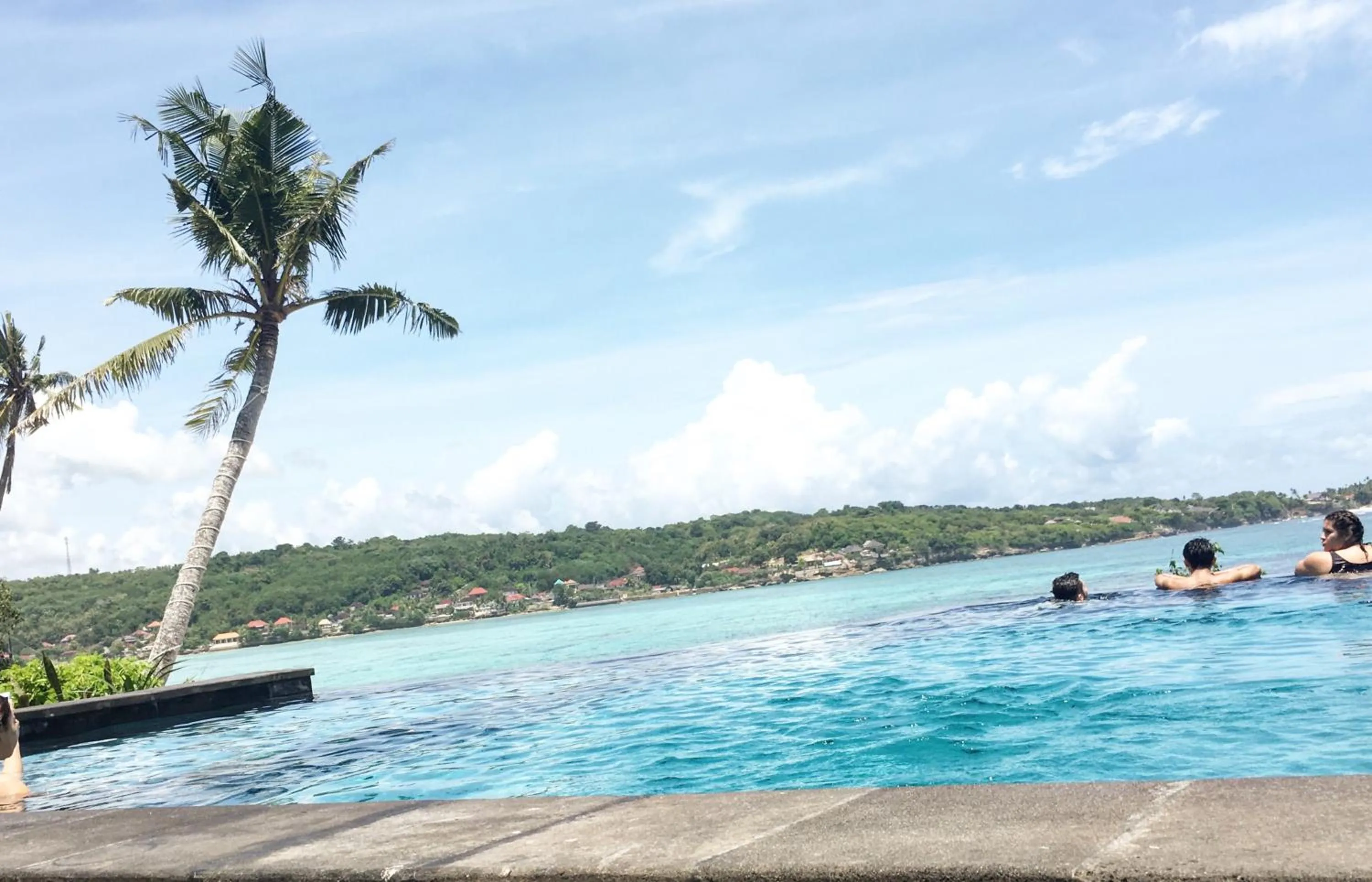 Swimming pool in Lembongan Seaview