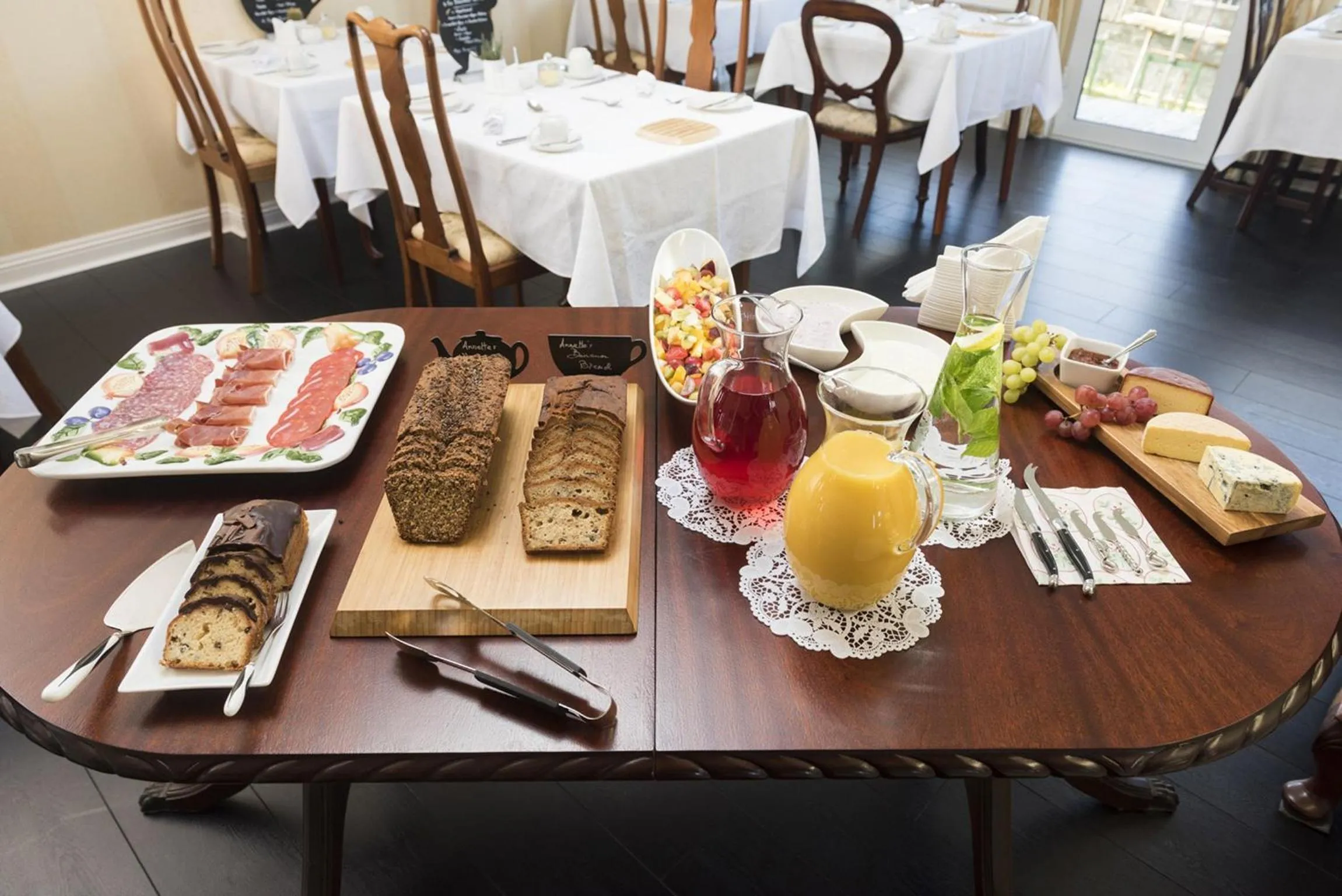 Dining area in Kilbree House B&B