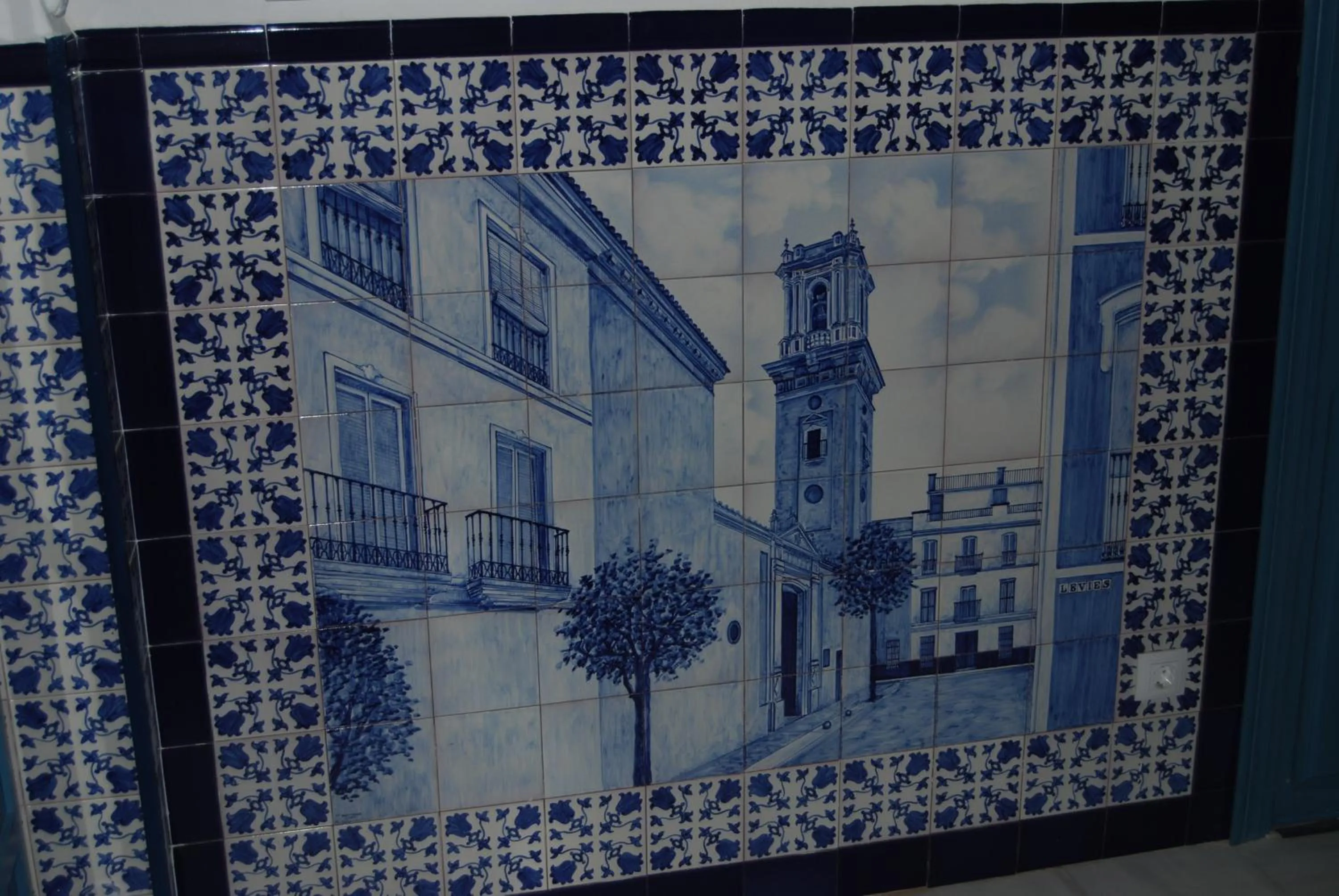 Decorative detail in Pensión La Montoreña