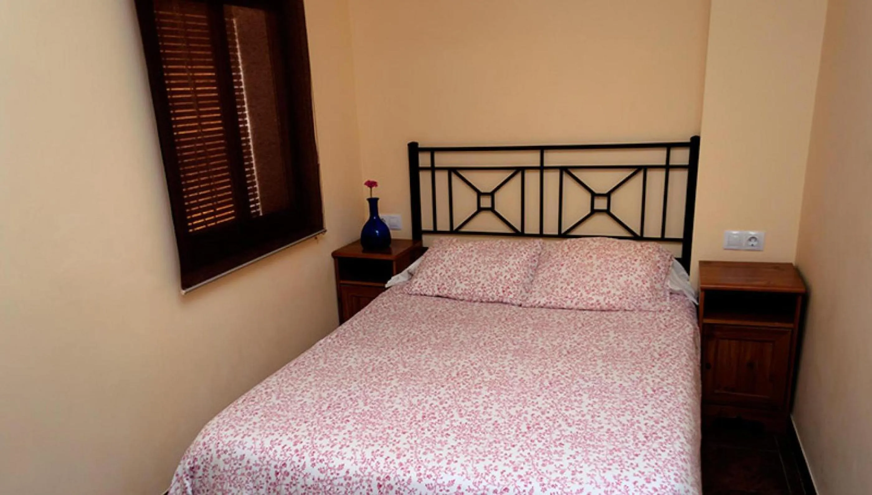 Bed in Pensión La Montoreña