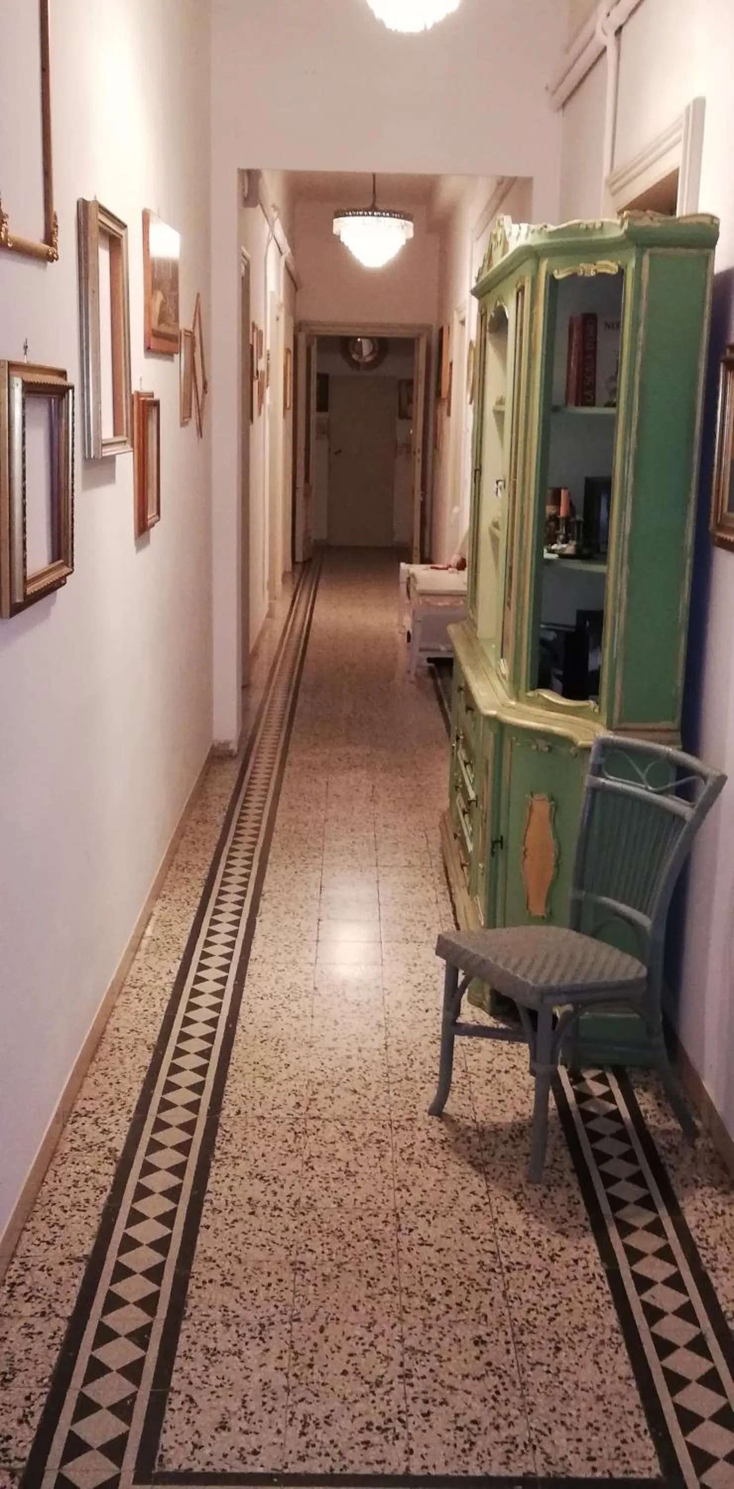 Decorative detail in Residenza Rubbiani - Fermata Fiera e Rizzoli