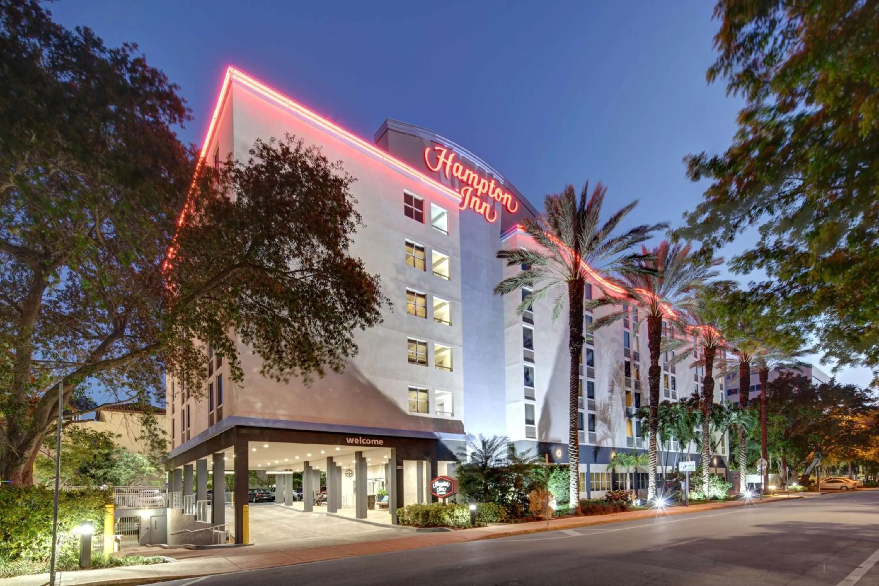 Property building in Hampton Inn Miami-Coconut Grove/Coral Gables