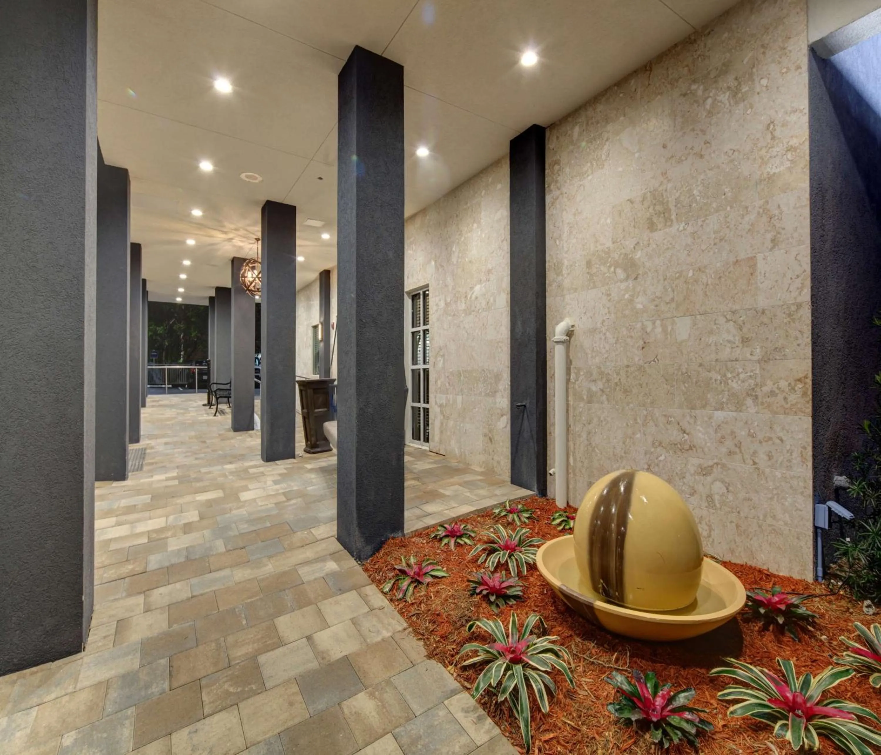 Property building in Hampton Inn Miami-Coconut Grove/Coral Gables