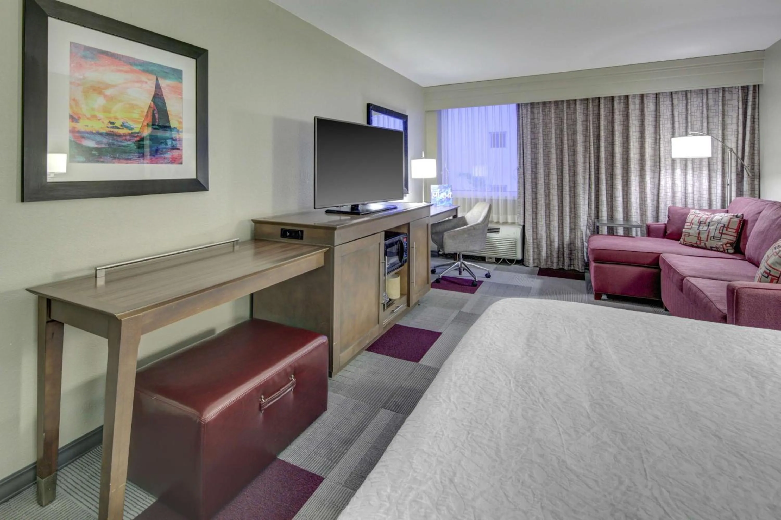 Bedroom, Bed in Hampton Inn Miami-Coconut Grove/Coral Gables