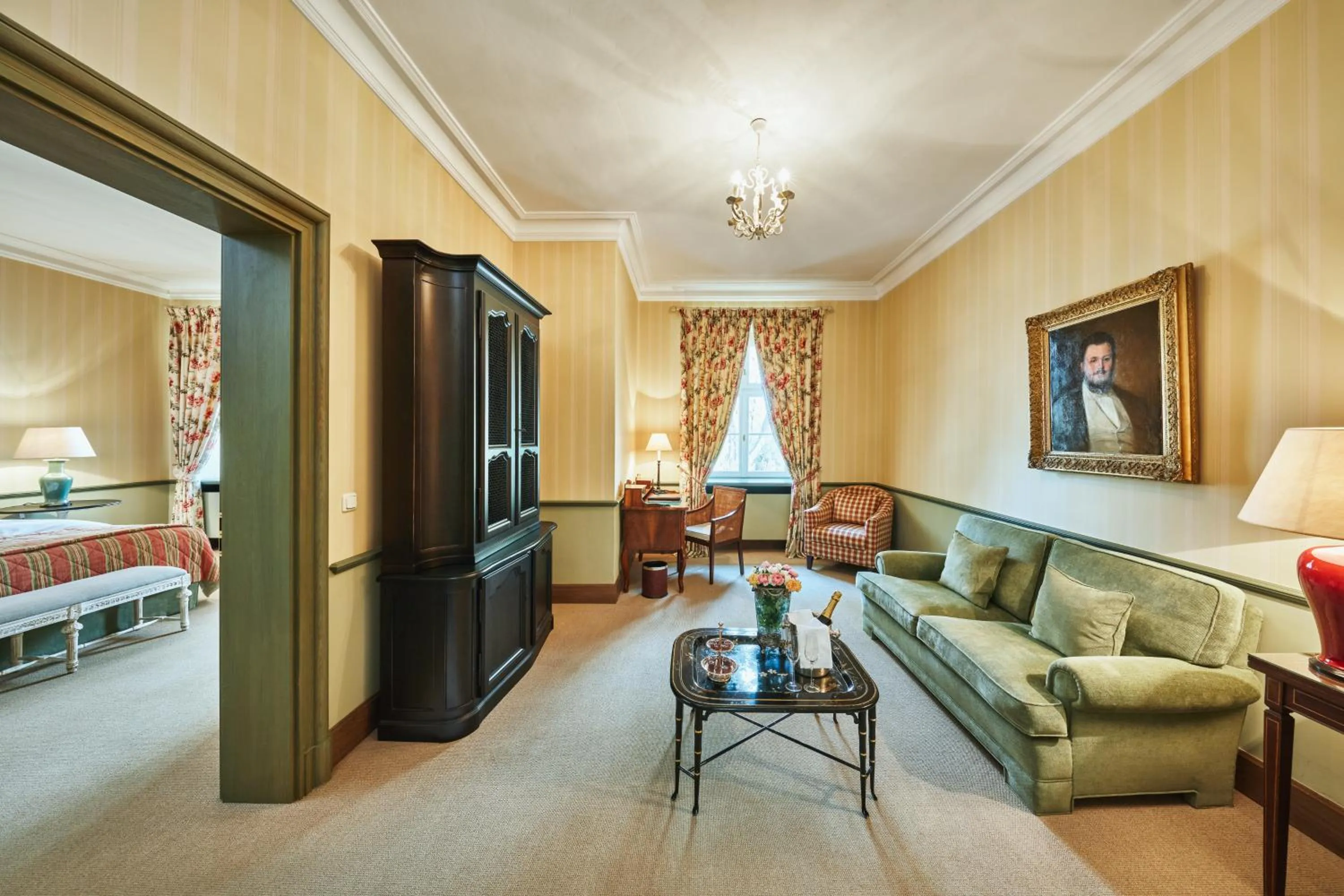 Photo of the whole room, Bed in Hotel Château Bela