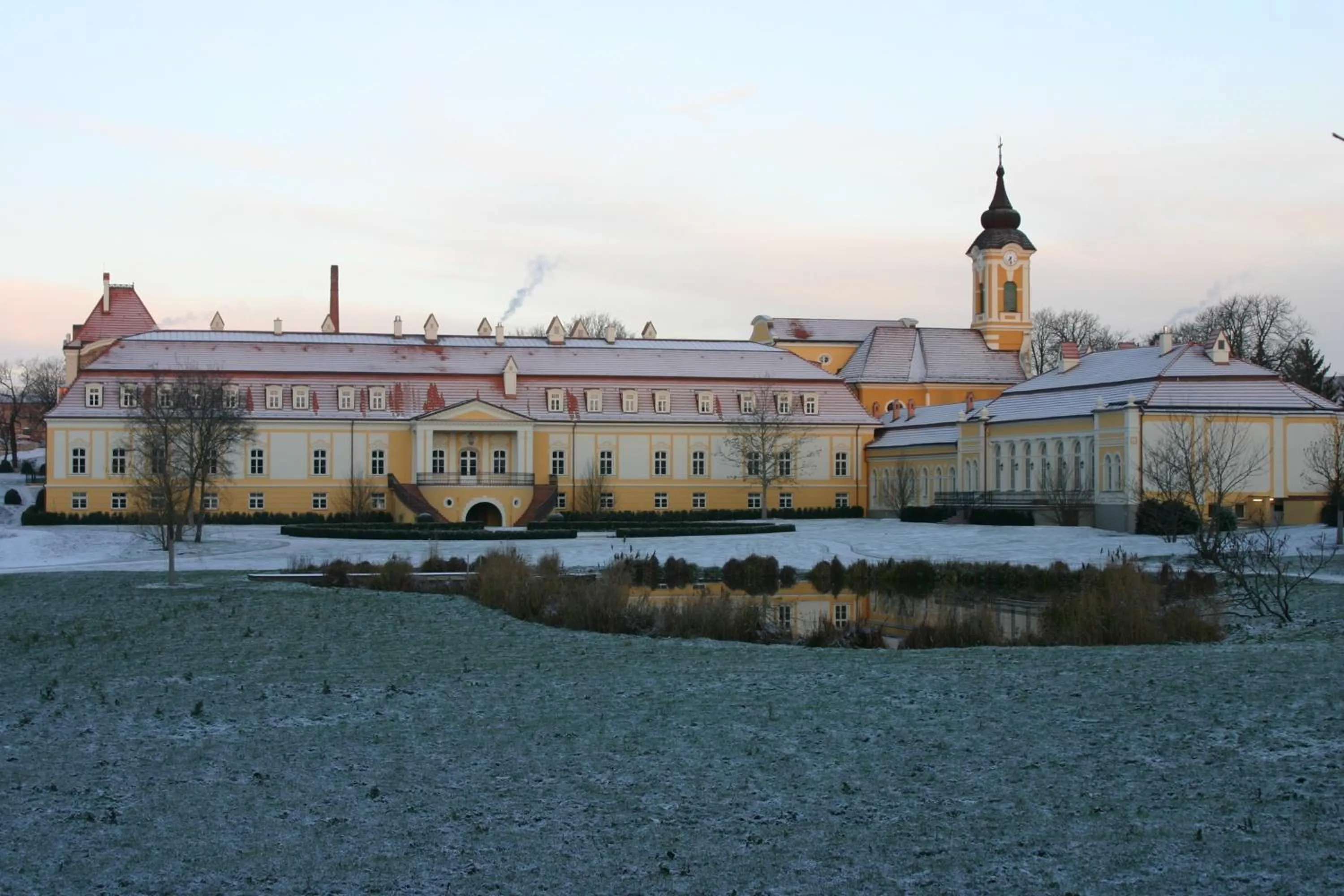Facade/entrance in Hotel Château Bela