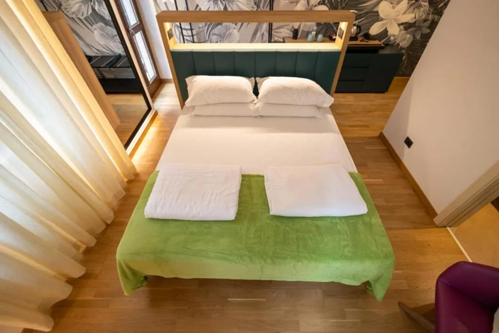 Bed in Hotel Lago Di Garda