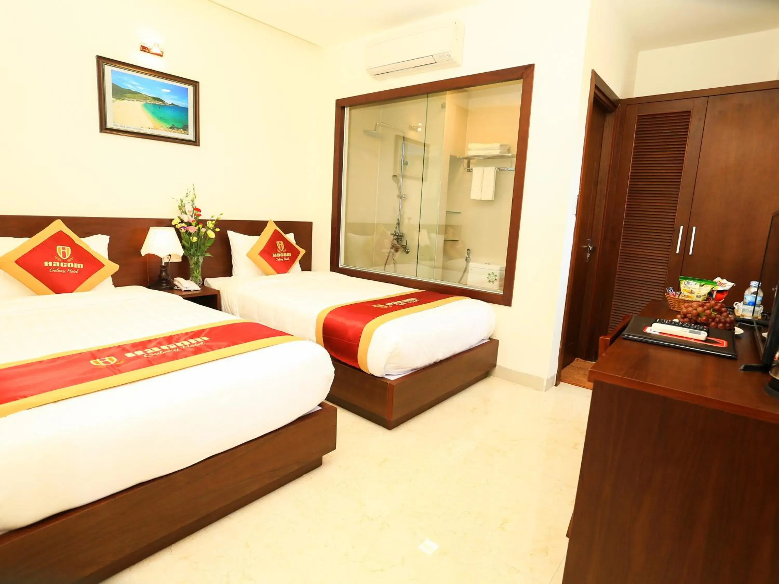 Deluxe Double or Twin Room in Hacom Galaxy Hotel Deluxe Double or Twin Room in Hacom Galaxy Hotel