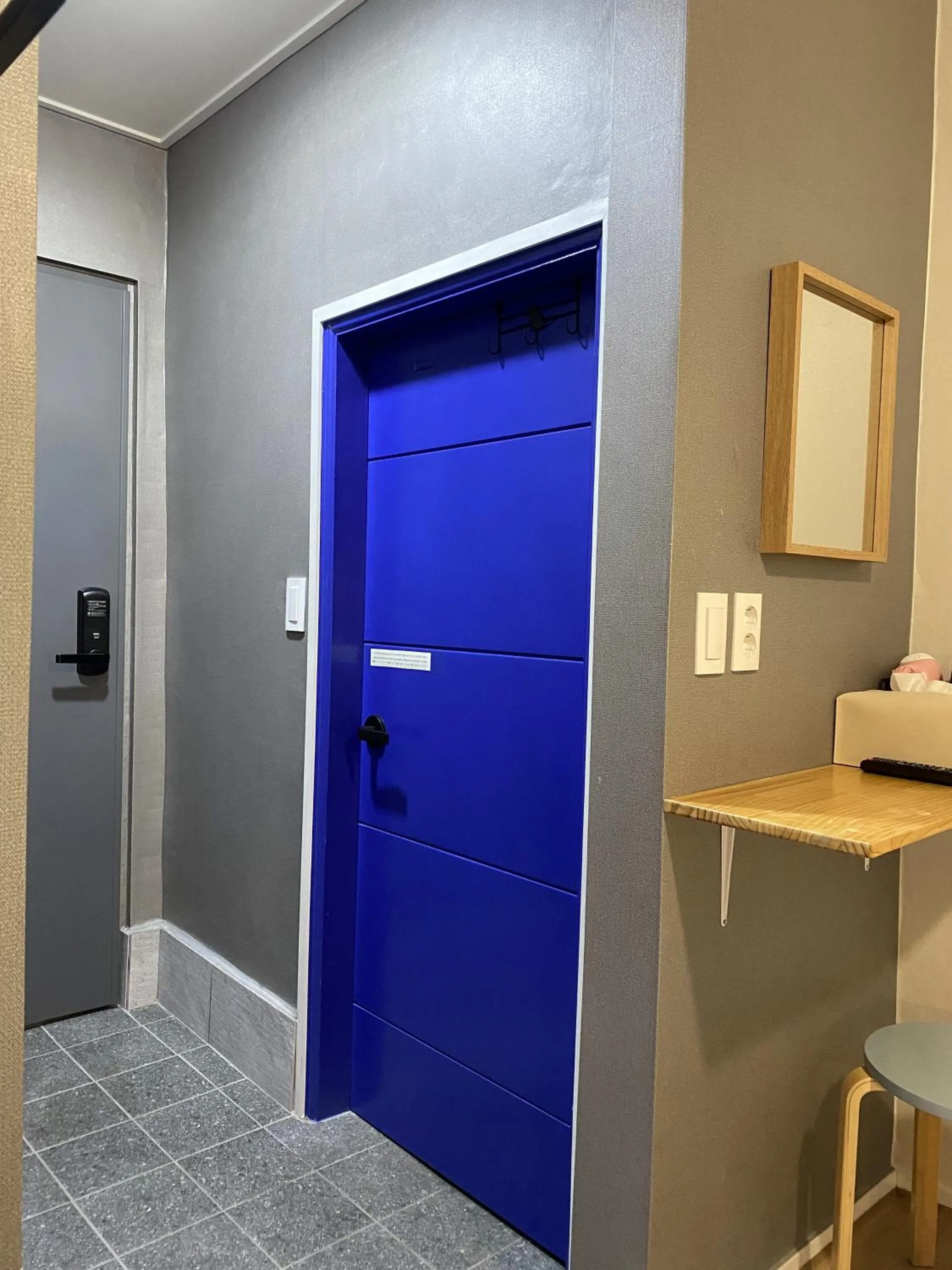 Bathroom in Dante House