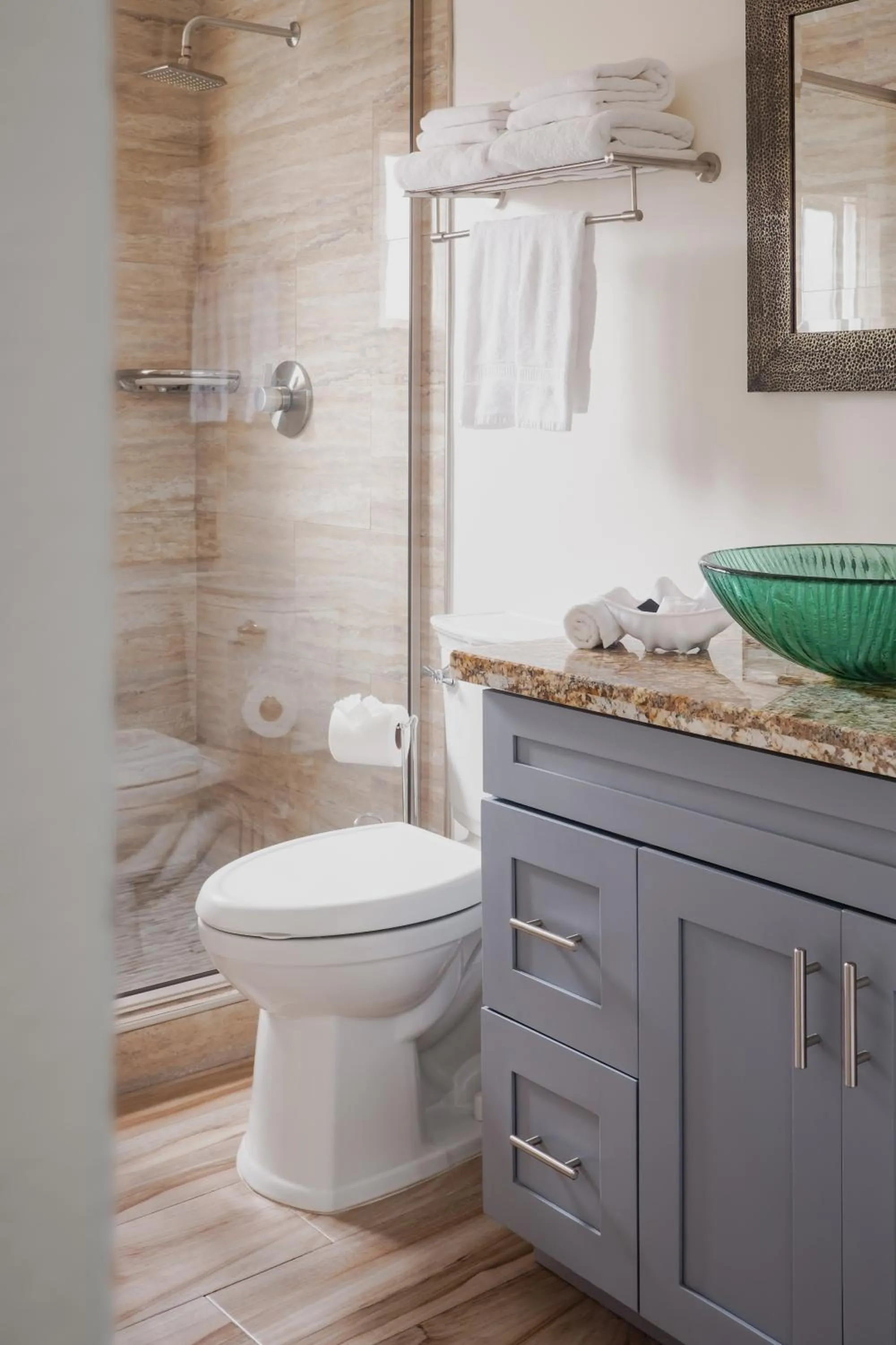 Bathroom in Ocean View Inn