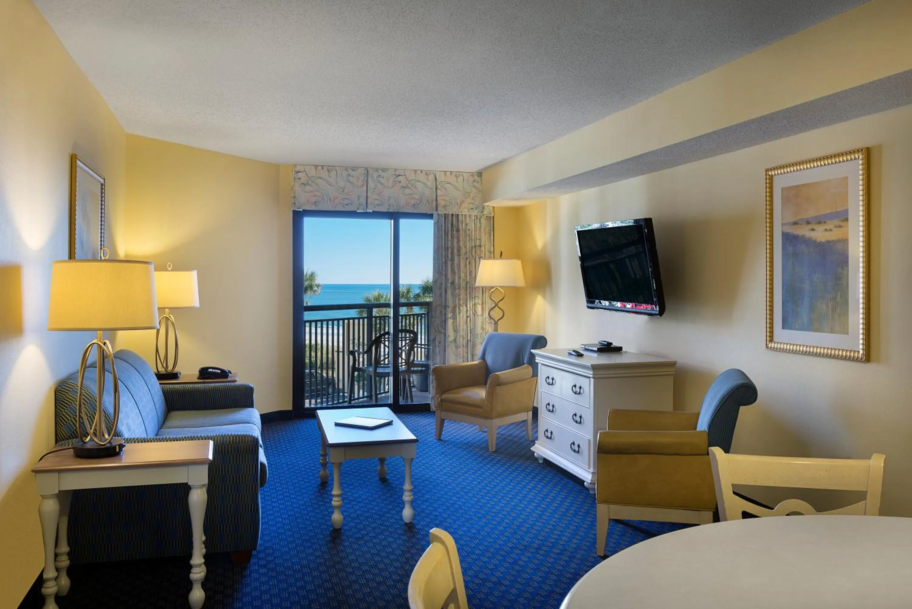 Living room, Bed in Ocean Reef Resort