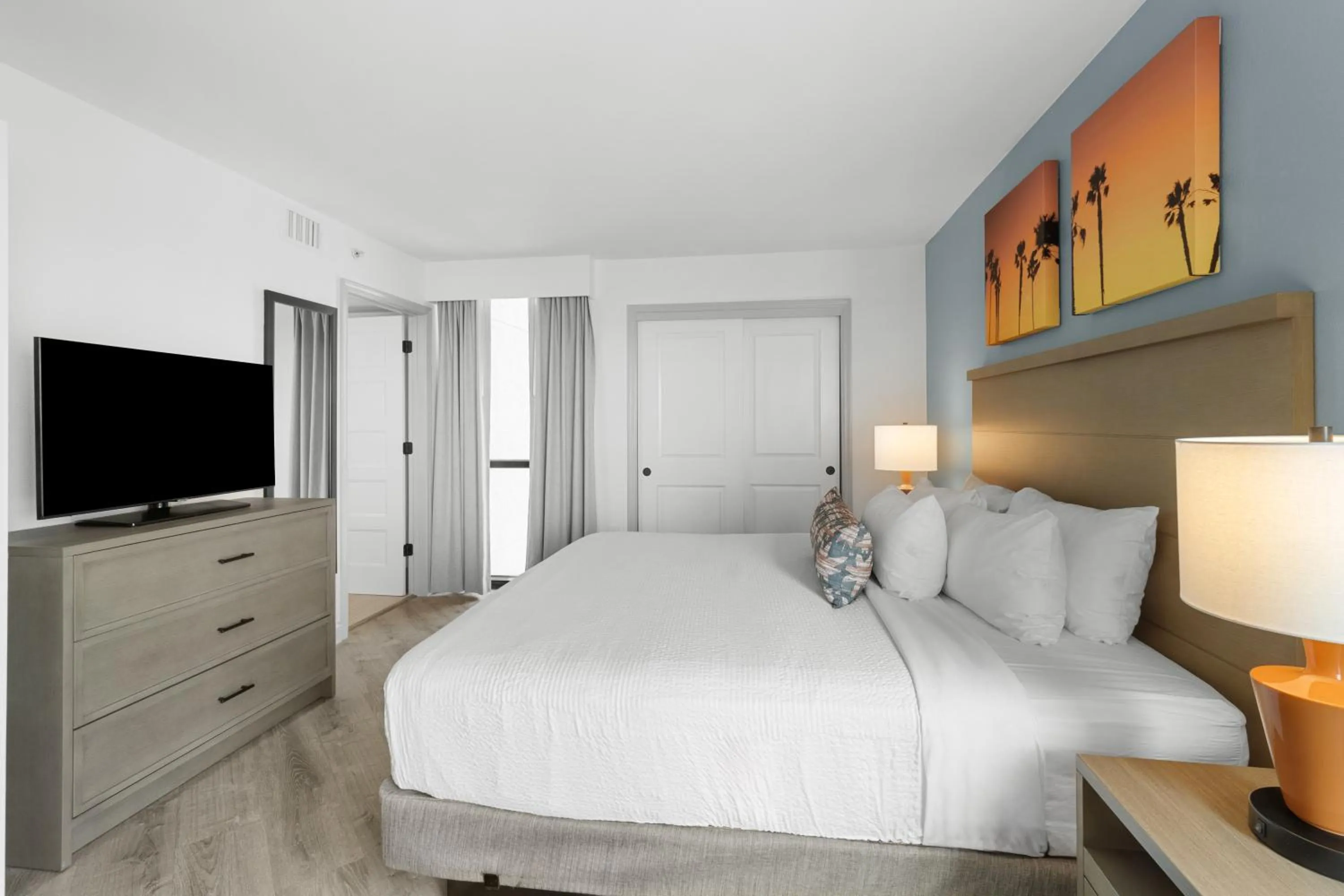 Bedroom, Bed in Ocean Reef Resort