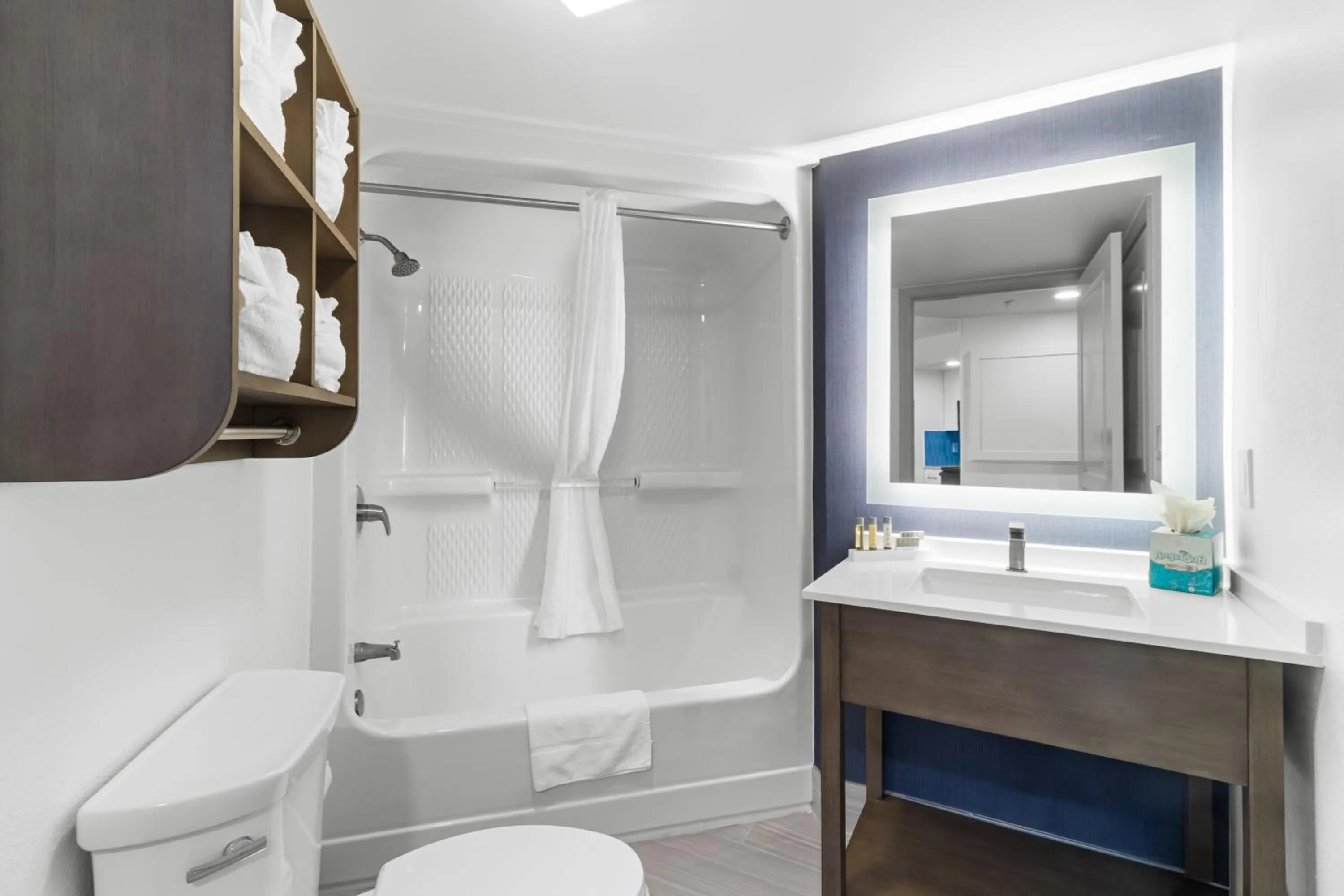 Bathroom in Ocean Reef Resort