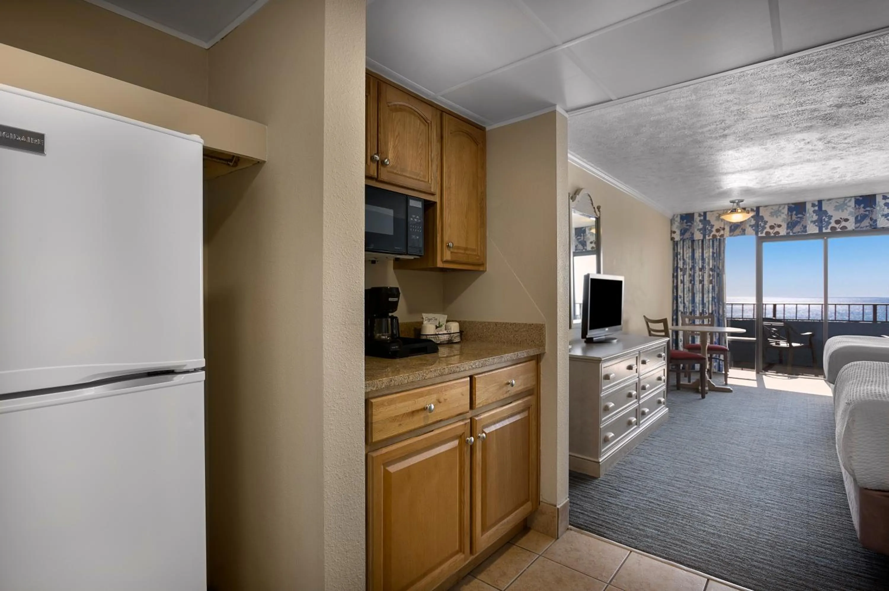 Kitchen or kitchenette in Ocean Reef Resort