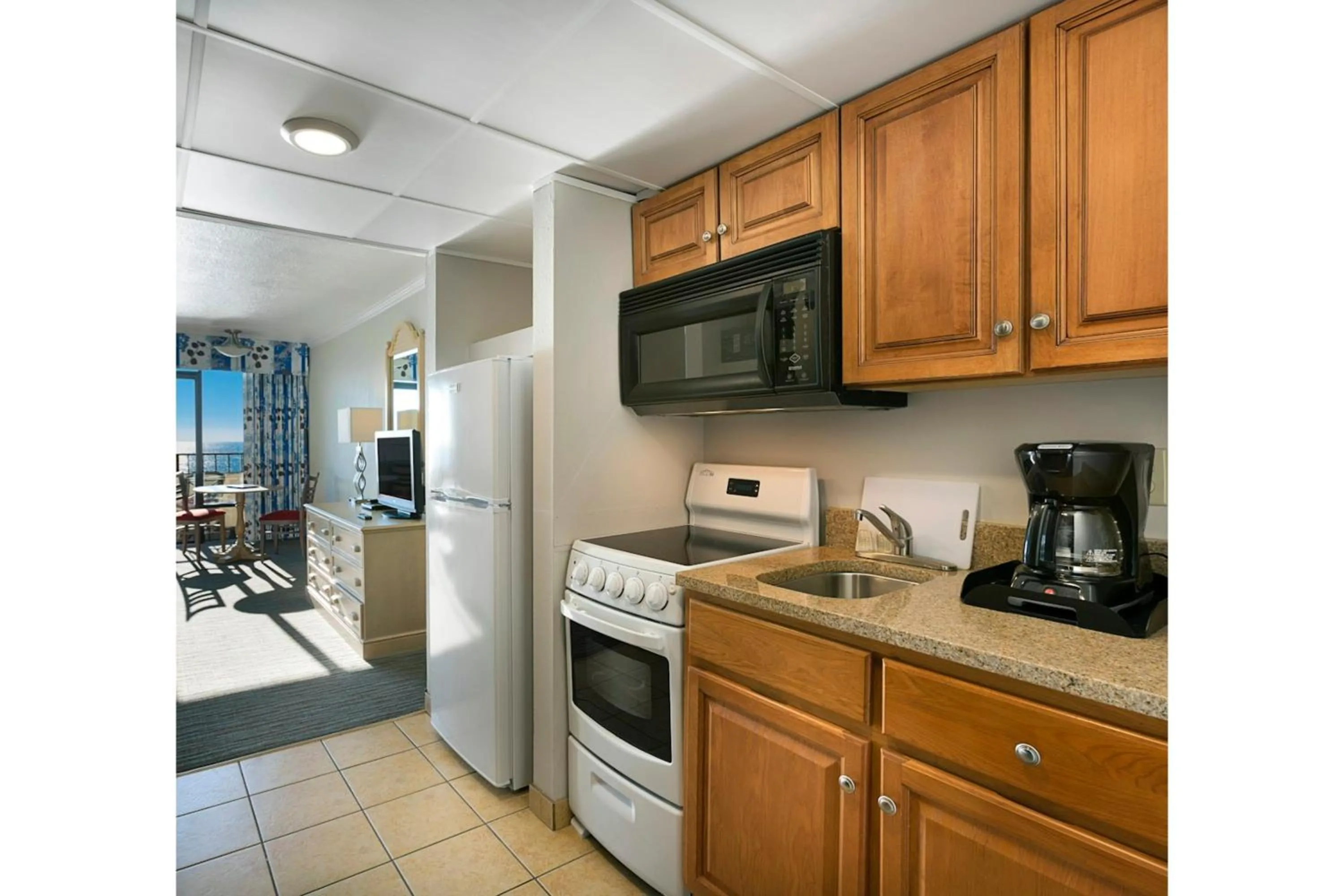 Kitchen or kitchenette in Ocean Reef Resort