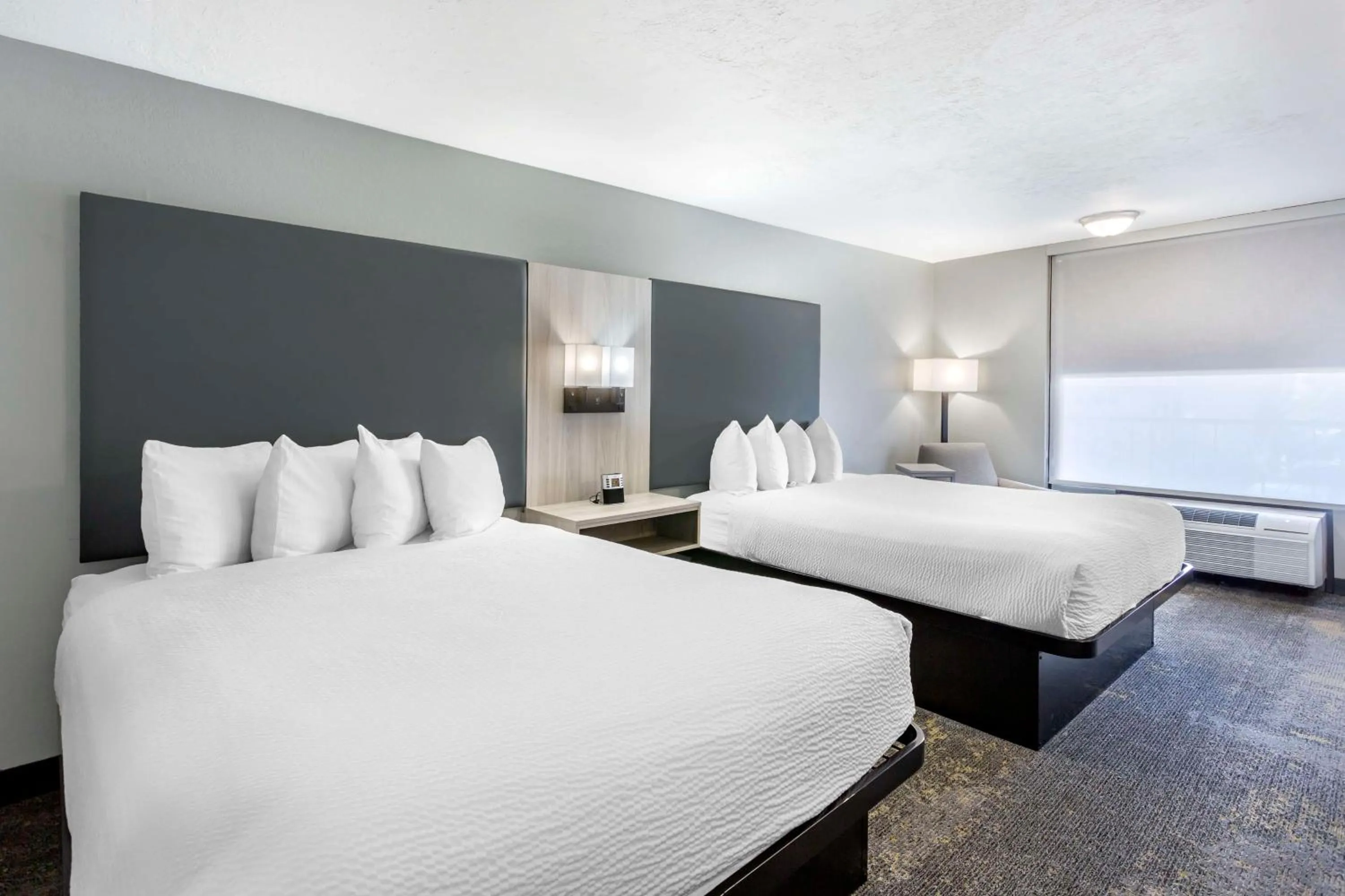 Bedroom, Bed in Best Western Plus Weston Inn