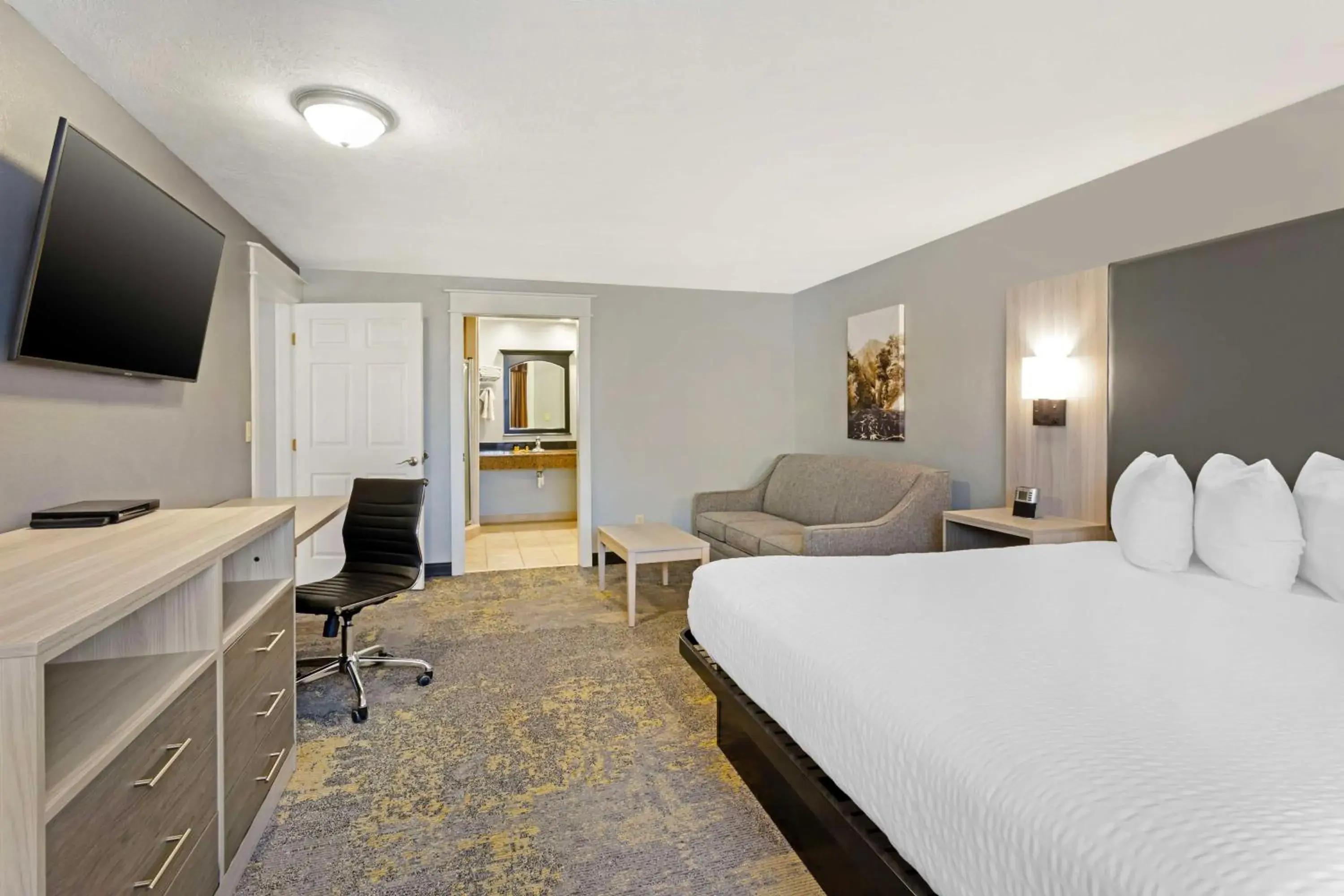 King Room with Two Queen Beds in Best Western Plus Weston Inn King Room with Two Queen Beds in Best Western Plus Weston Inn