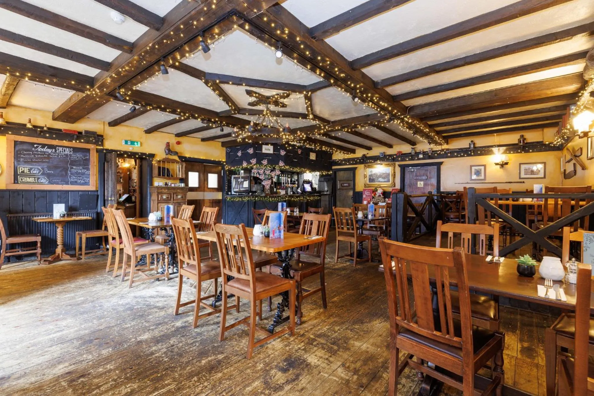 Restaurant/places to eat in Village Inn