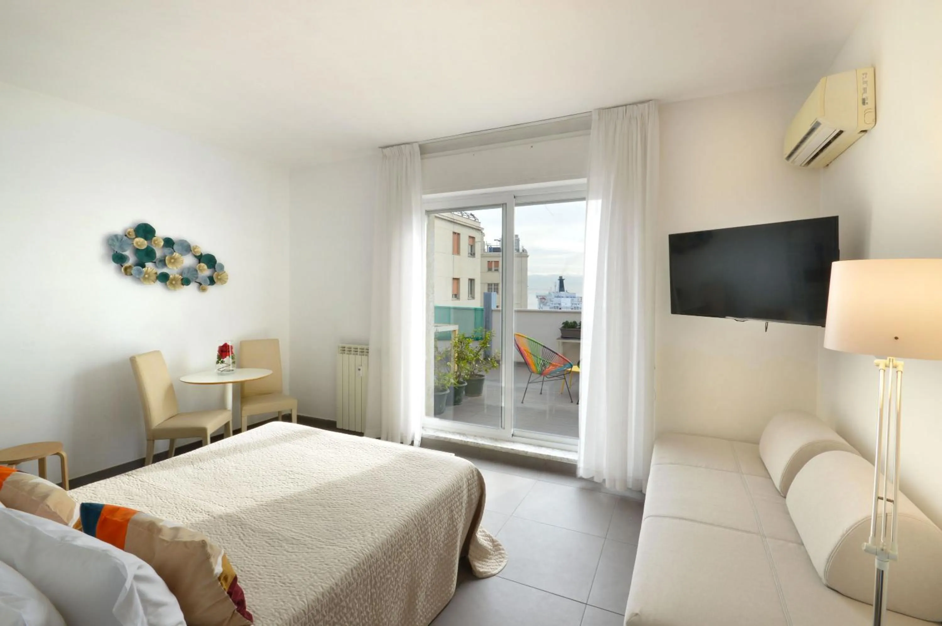 Bed in LA LOCANDA DELL'ARTE-DE GASPERI