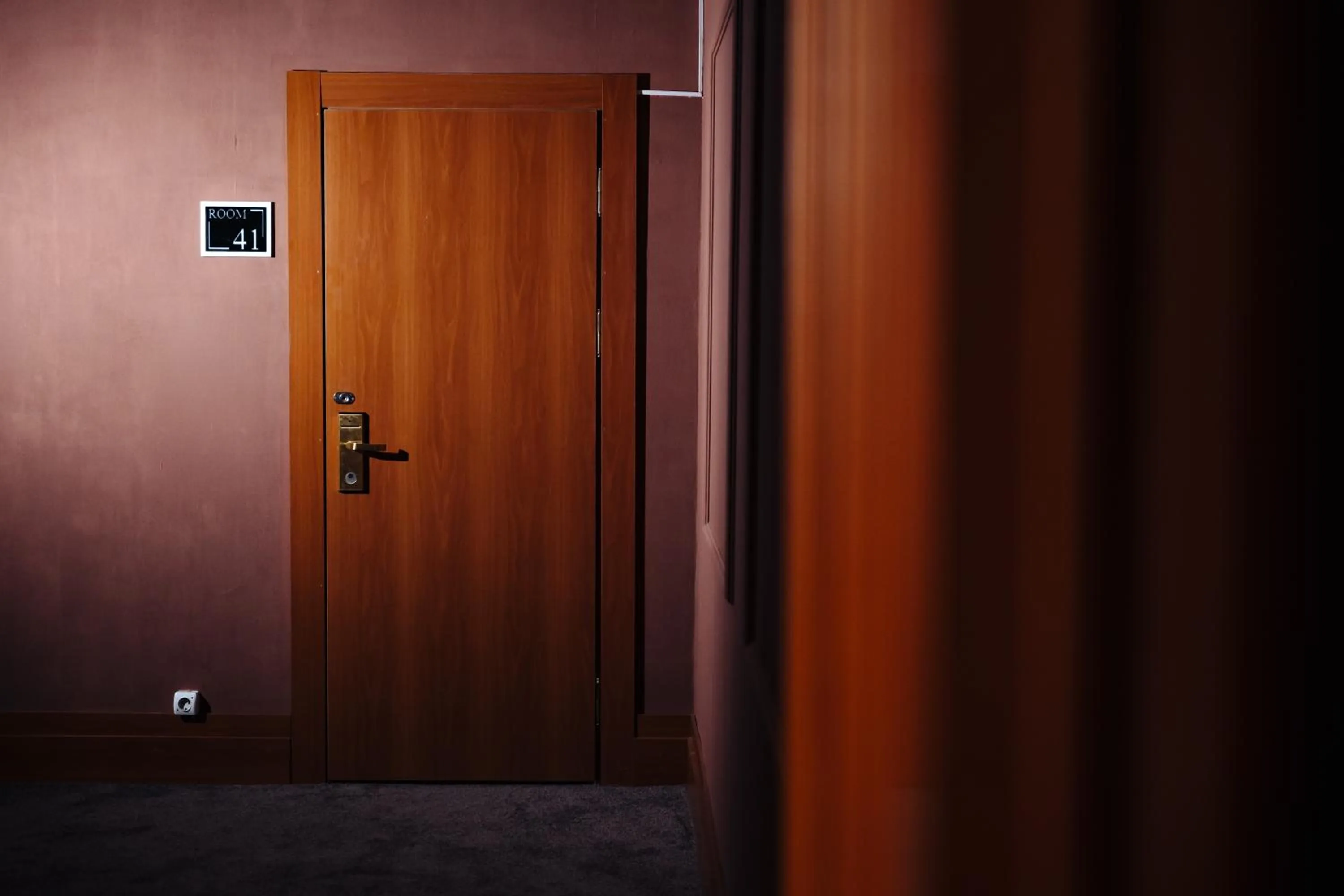 wardrobe in Maxim Pasha Hotel