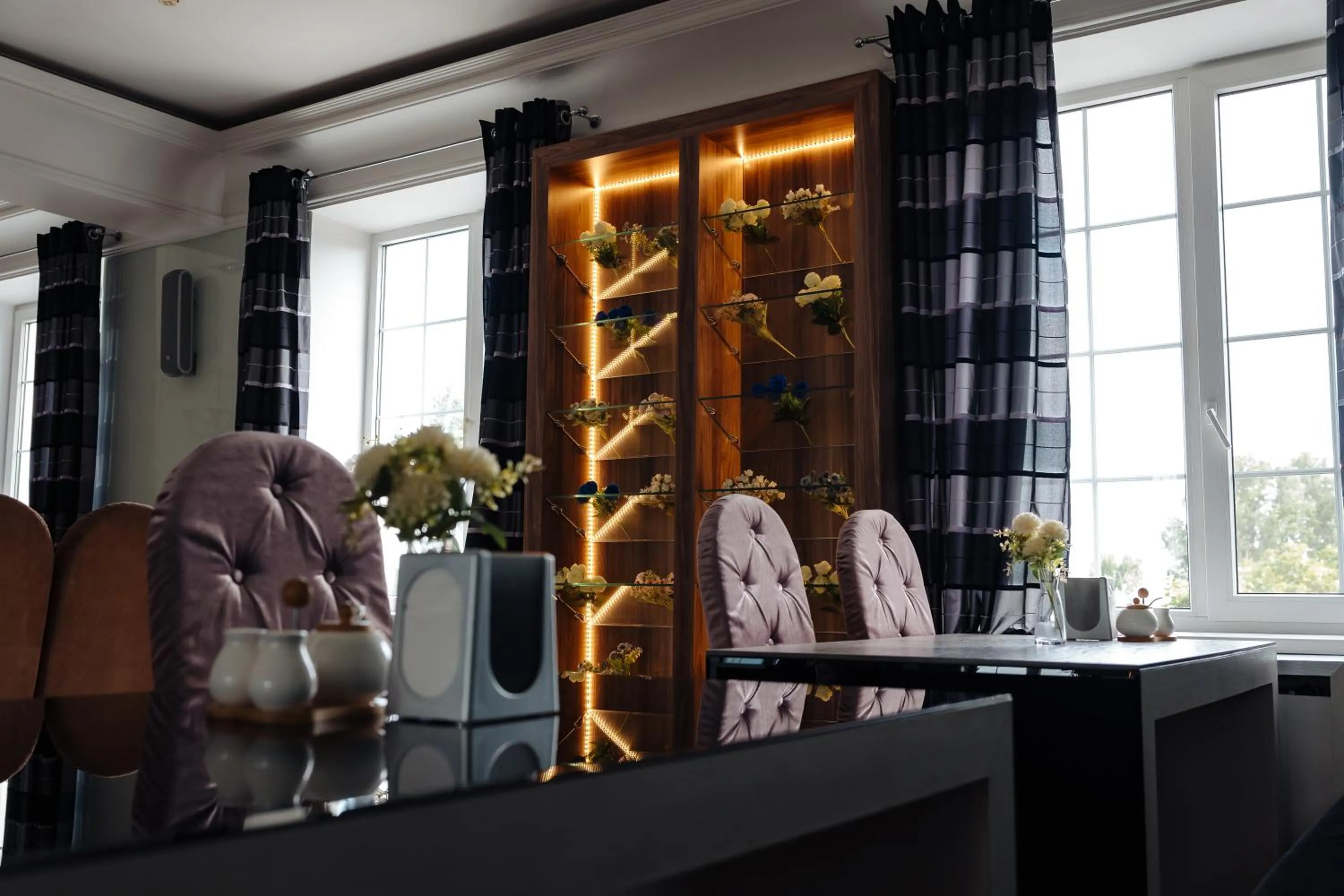 Restaurant/places to eat in Maxim Pasha Hotel