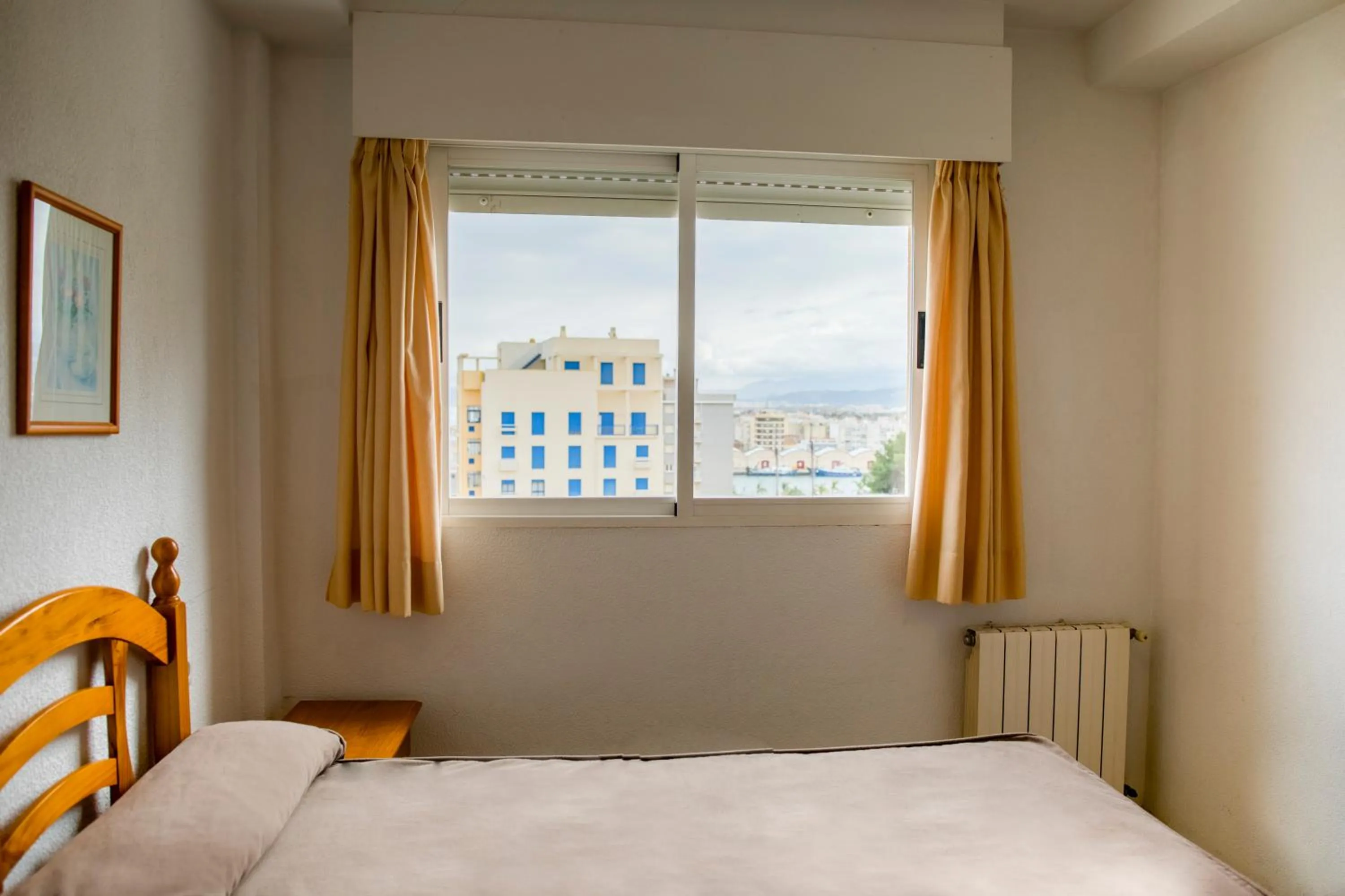 Bed in Apartamentos Turisticos Biarritz - Bloque I