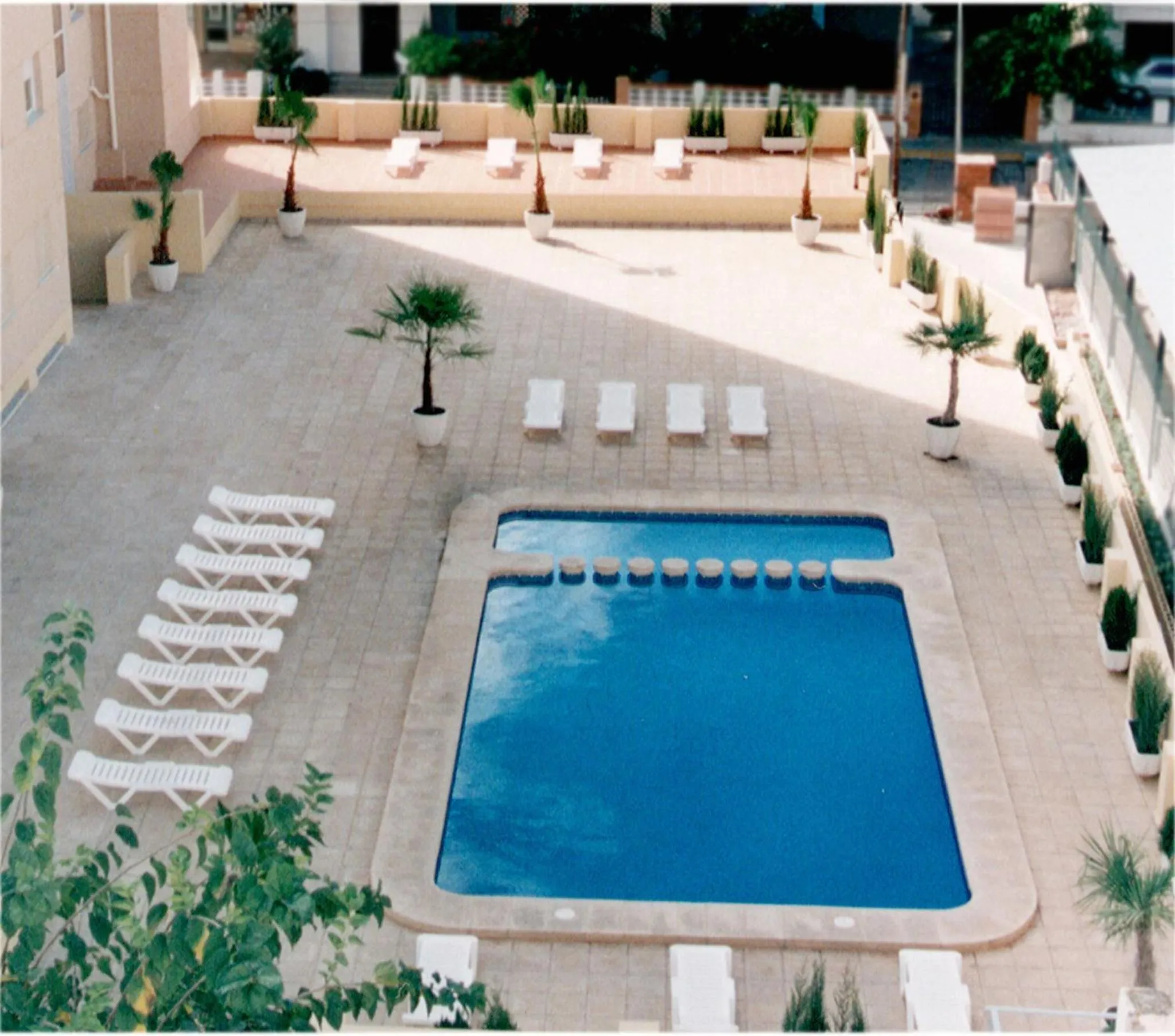 Swimming pool in Apartamentos Turisticos Biarritz - Bloque I