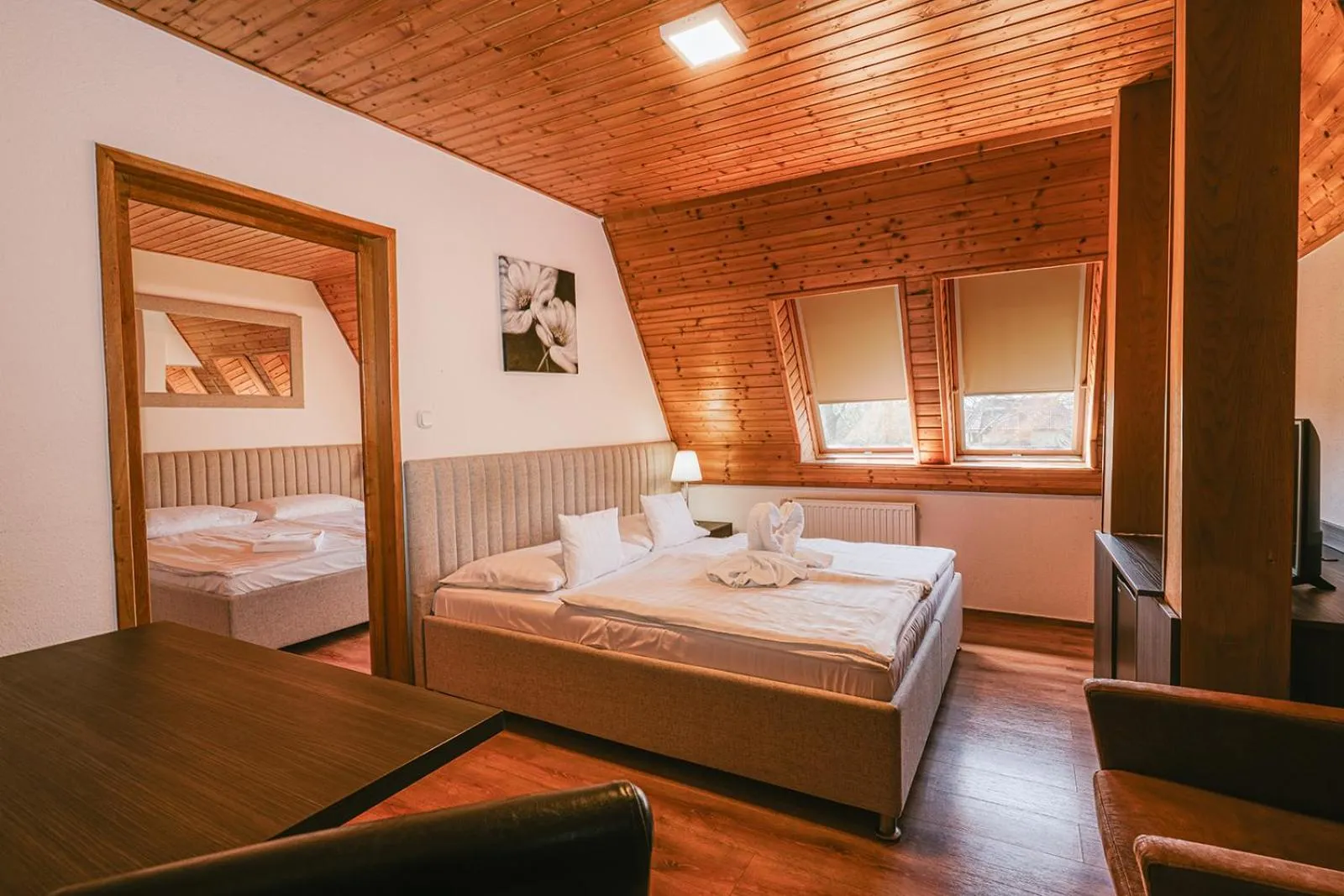 Photo of the whole room, Bed in Aqua Hotel