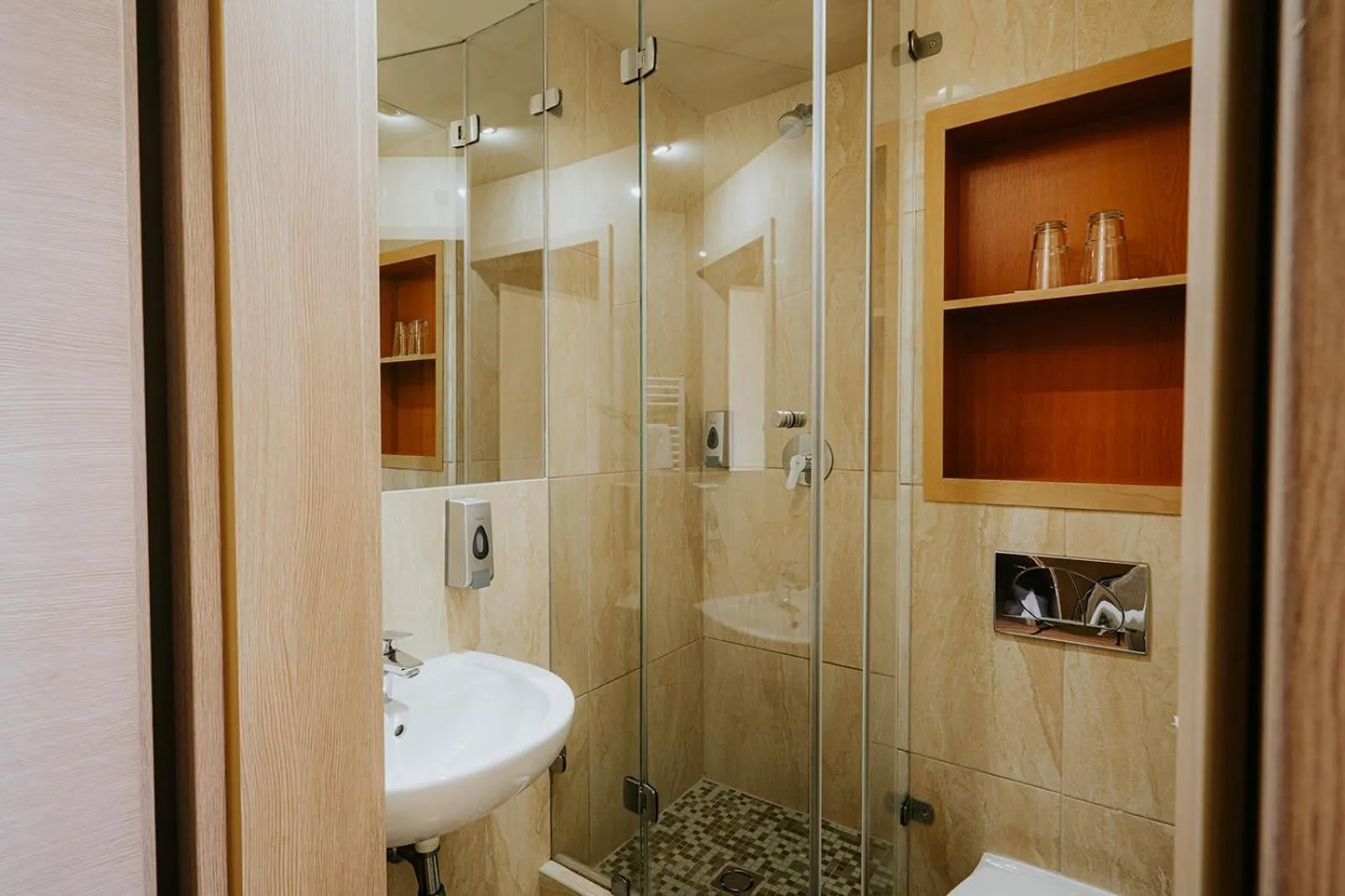 Shower in Aqua Hotel