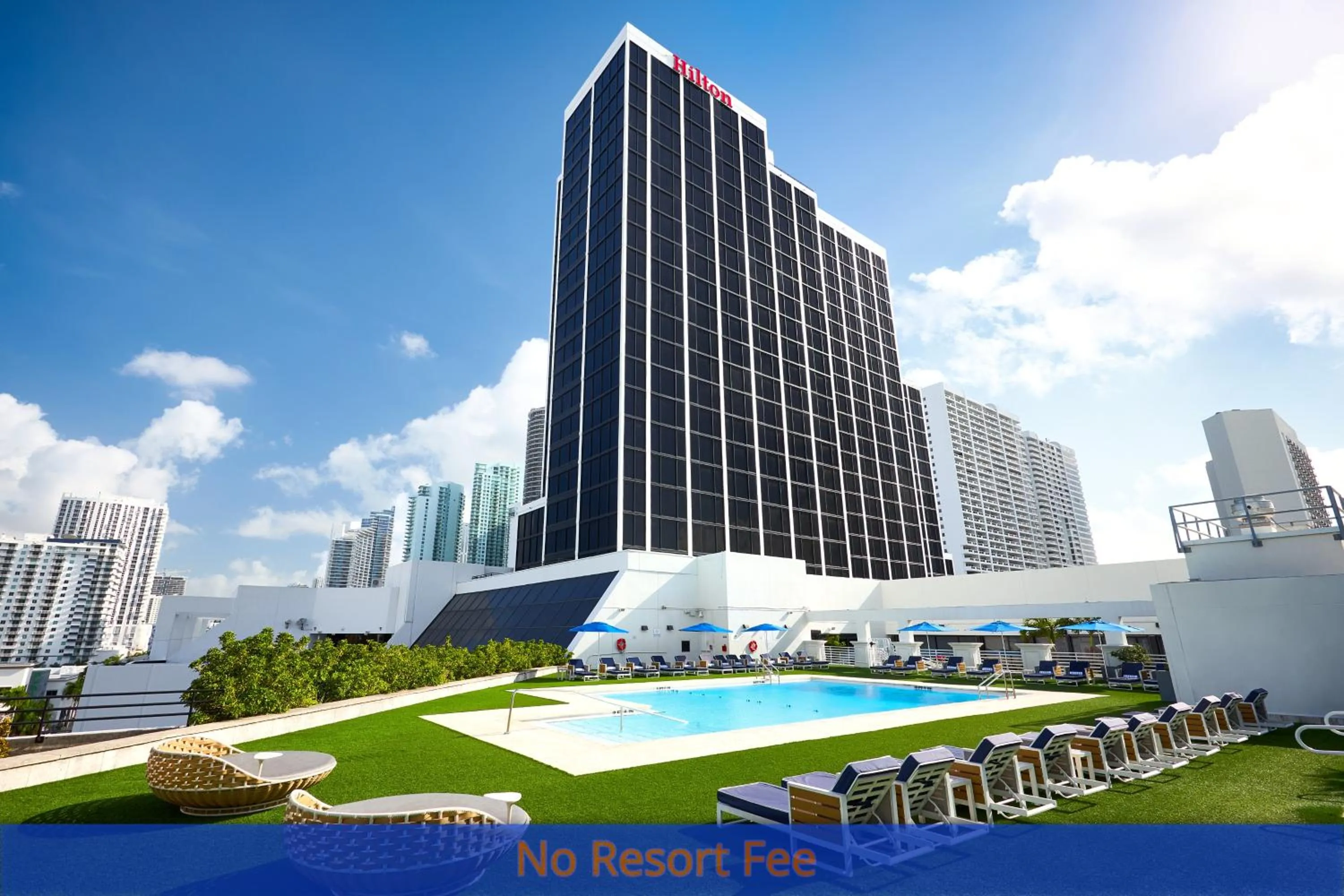 Property building in Hilton Miami Downtown