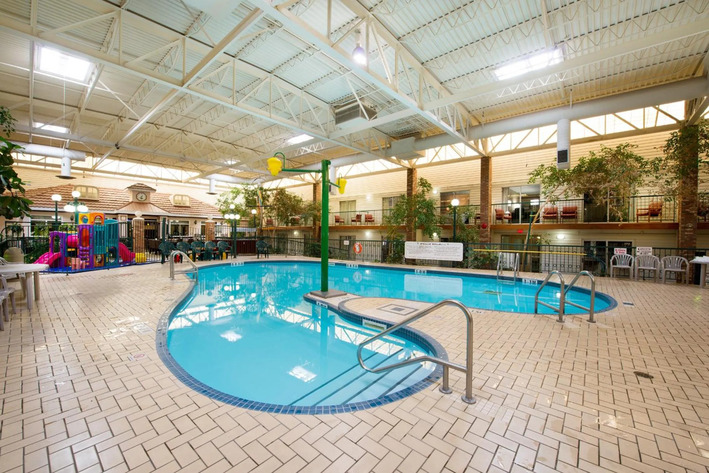 Swimming pool in Victoria Inn Hotel & Convention Centre Brandon