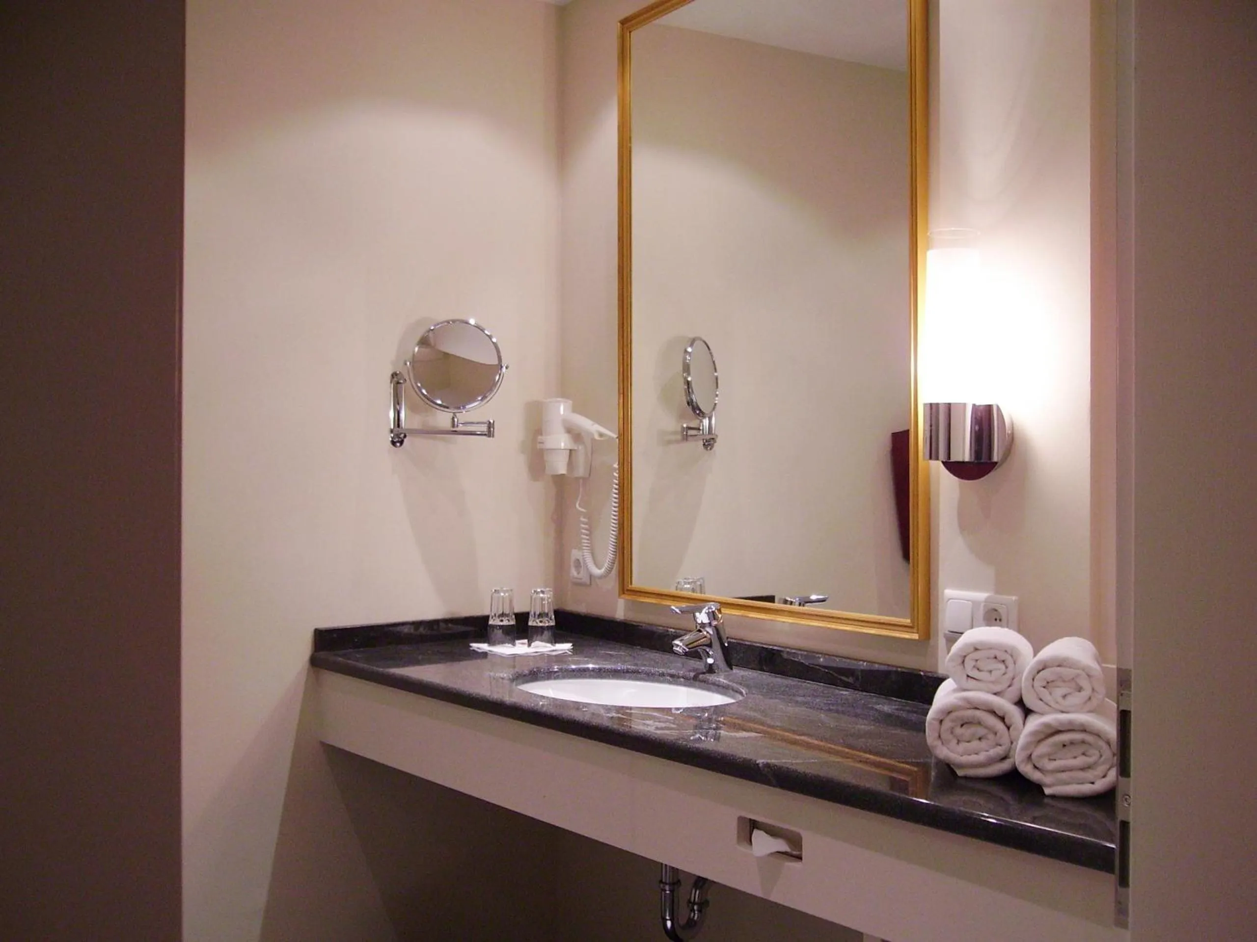 Bathroom in Alpen-Herz Romantik & Spa - Adults Only