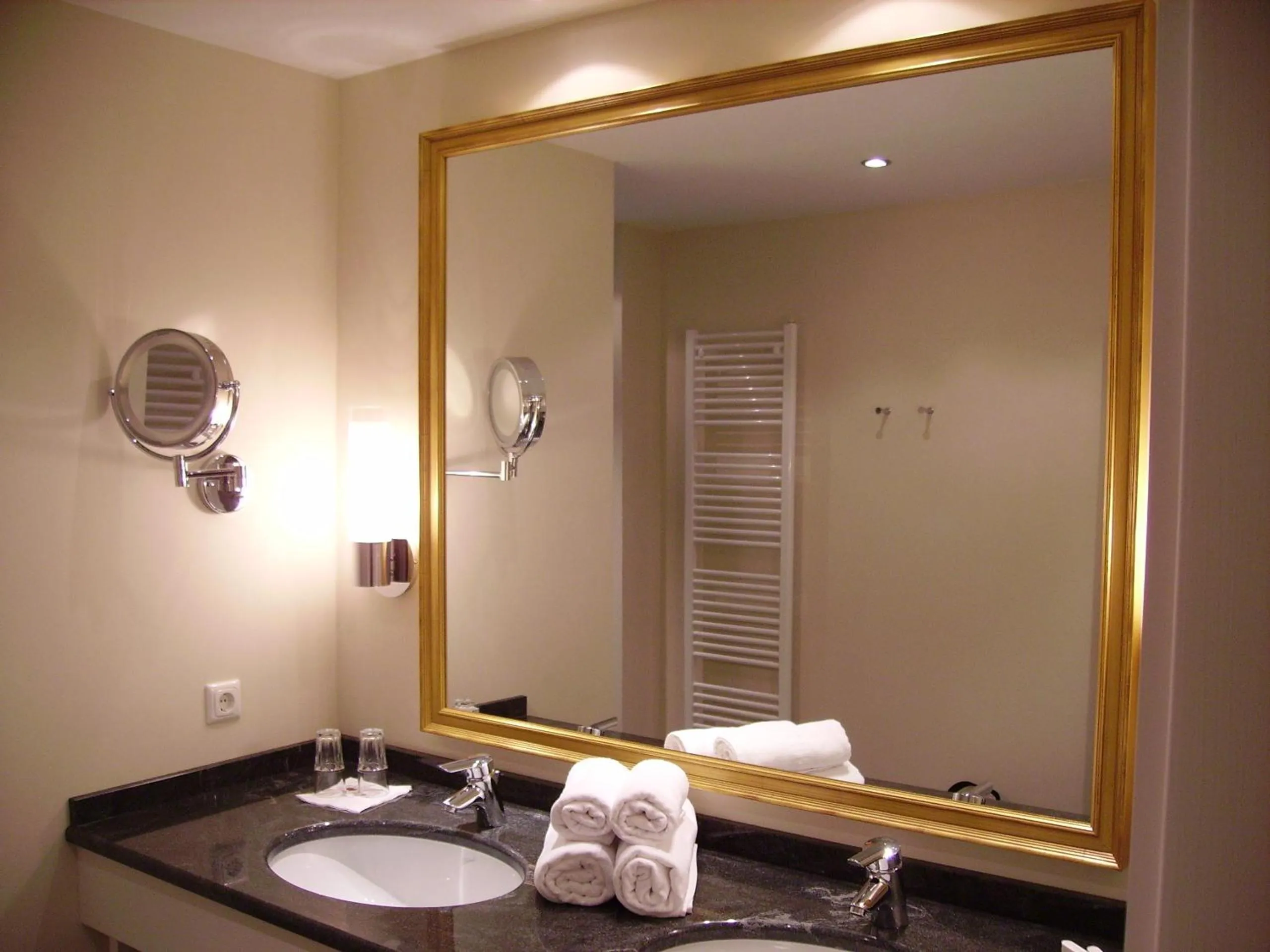 Bathroom in Alpen-Herz Romantik & Spa - Adults Only