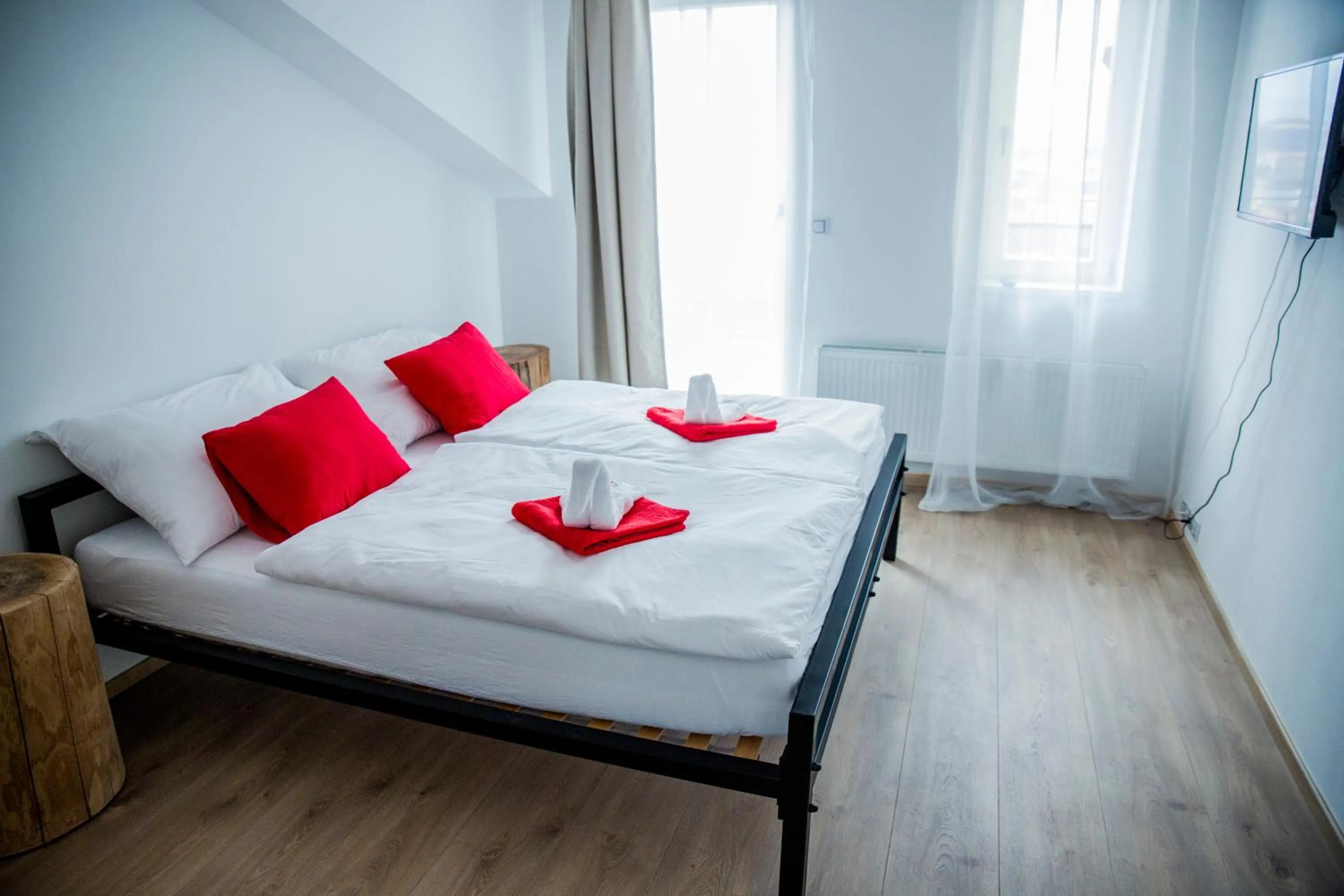 Bed in Gregory House