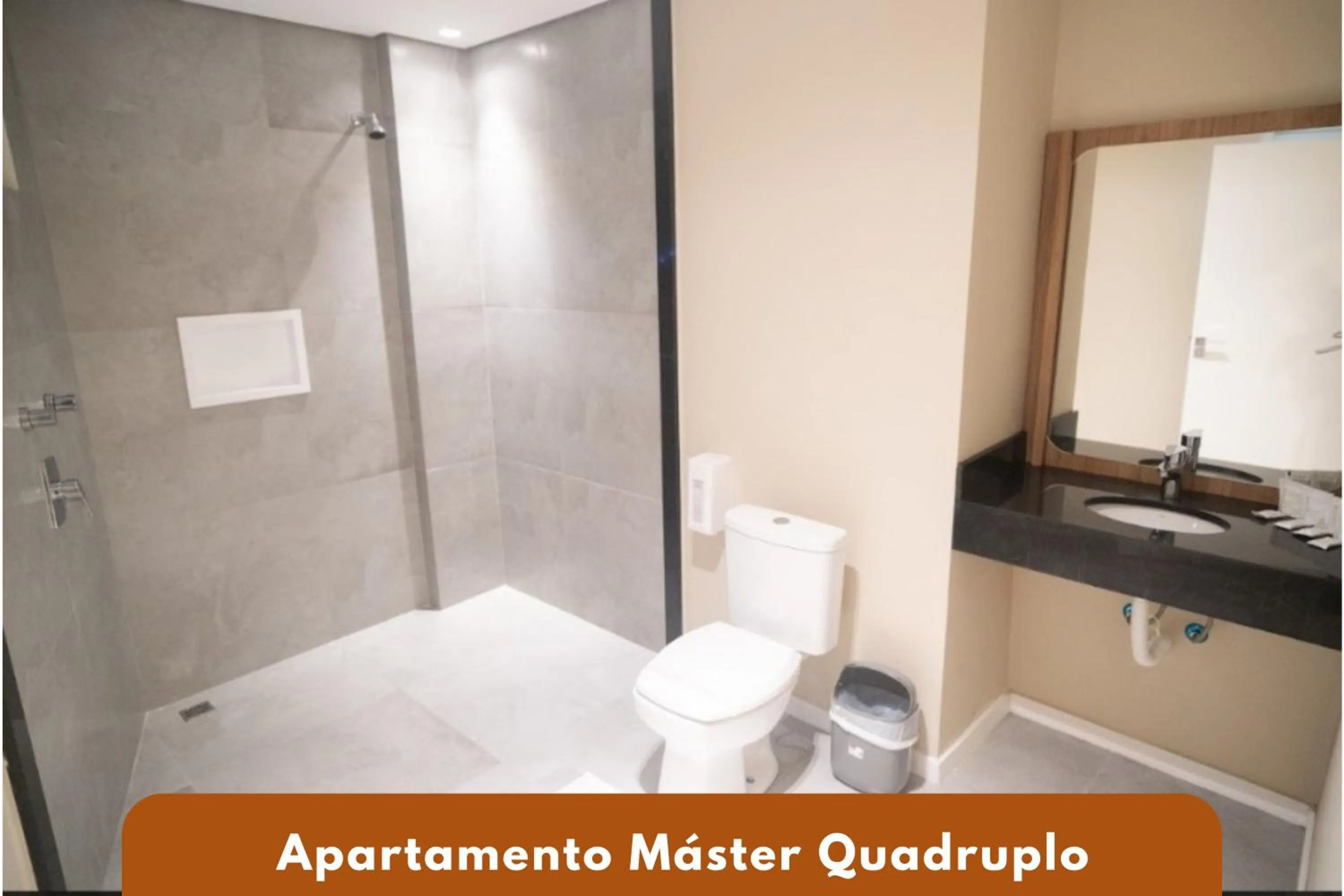 Shower in Camboriú Praia Hotel