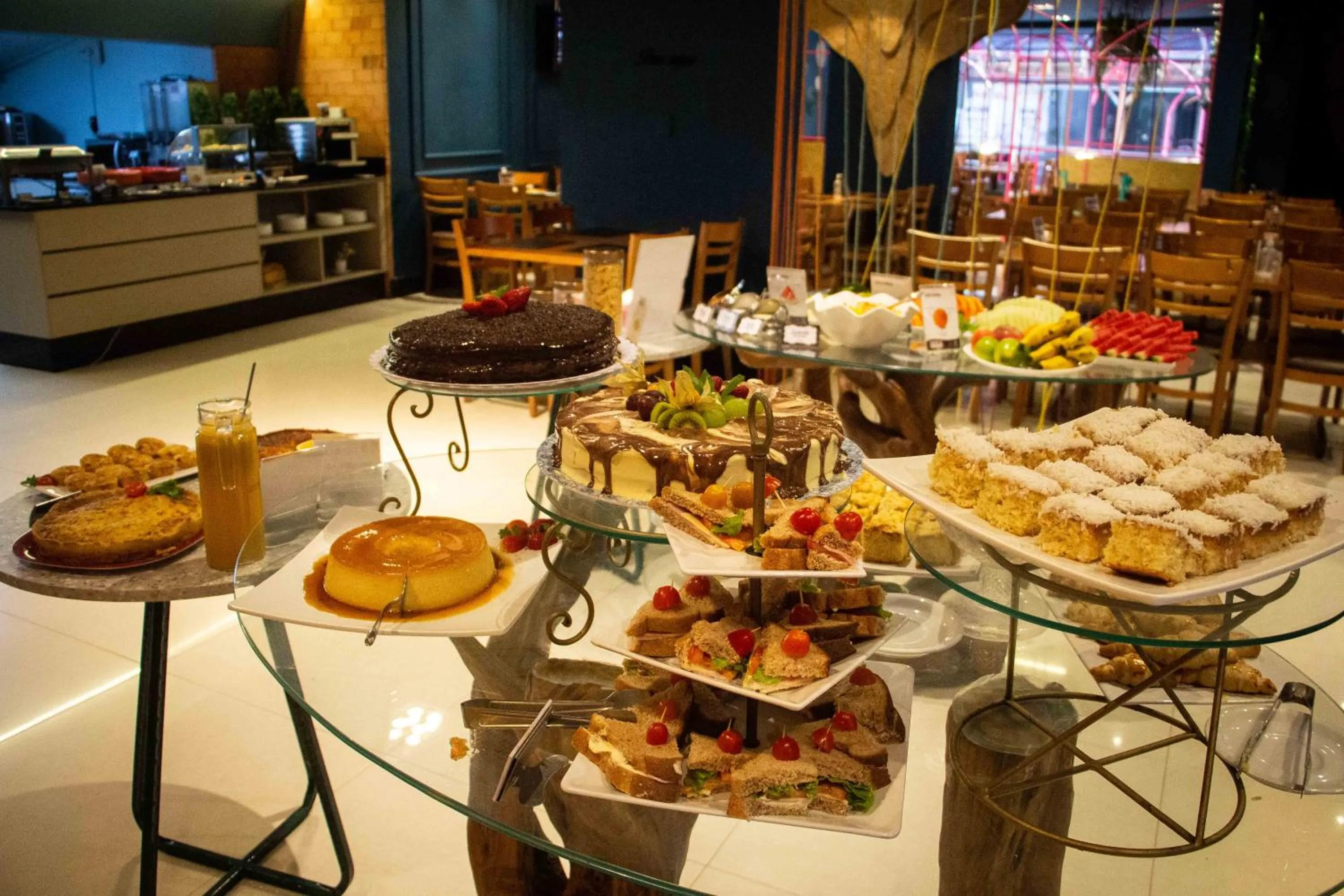 Restaurant/places to eat in Camboriú Praia Hotel