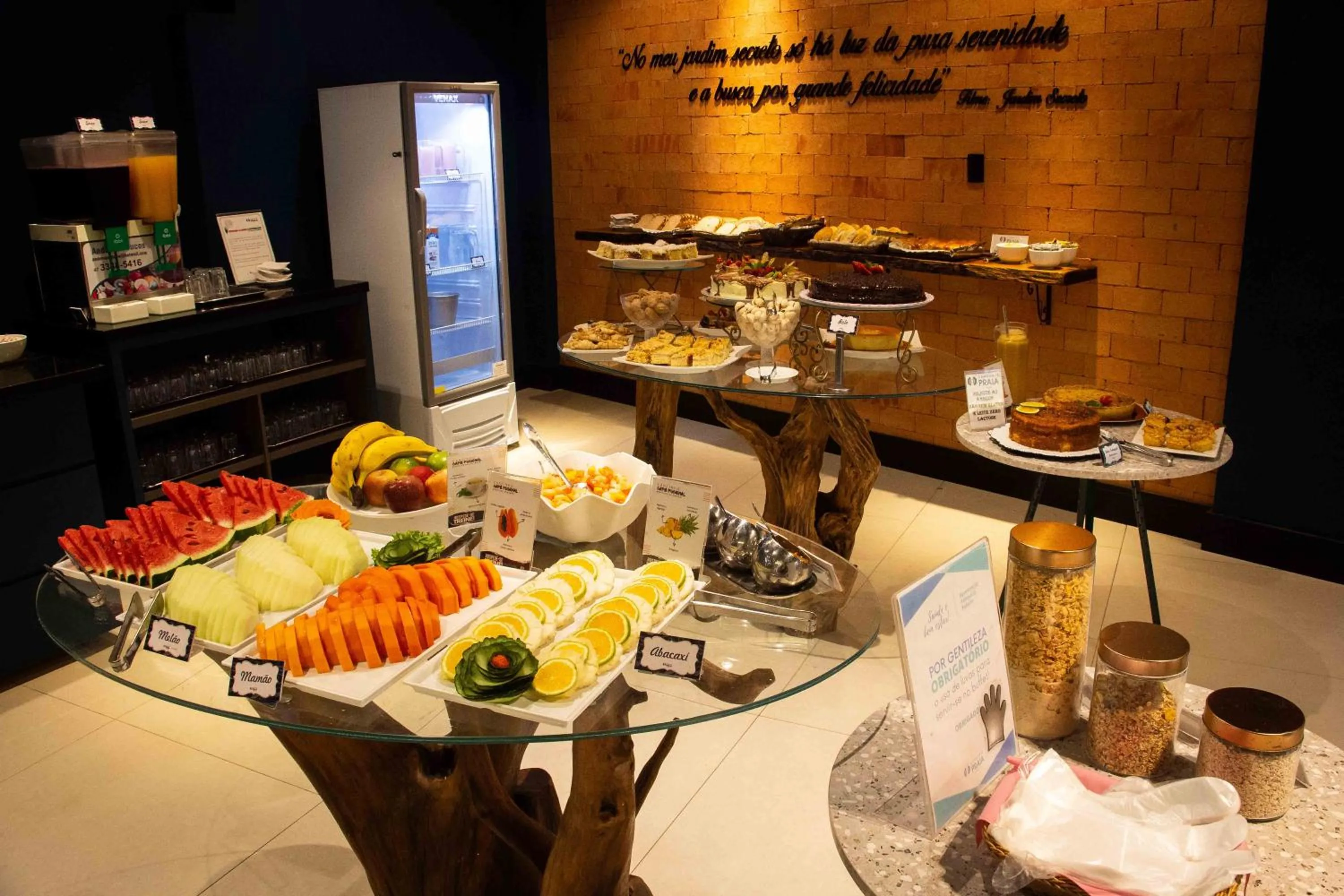 Restaurant/places to eat in Camboriú Praia Hotel