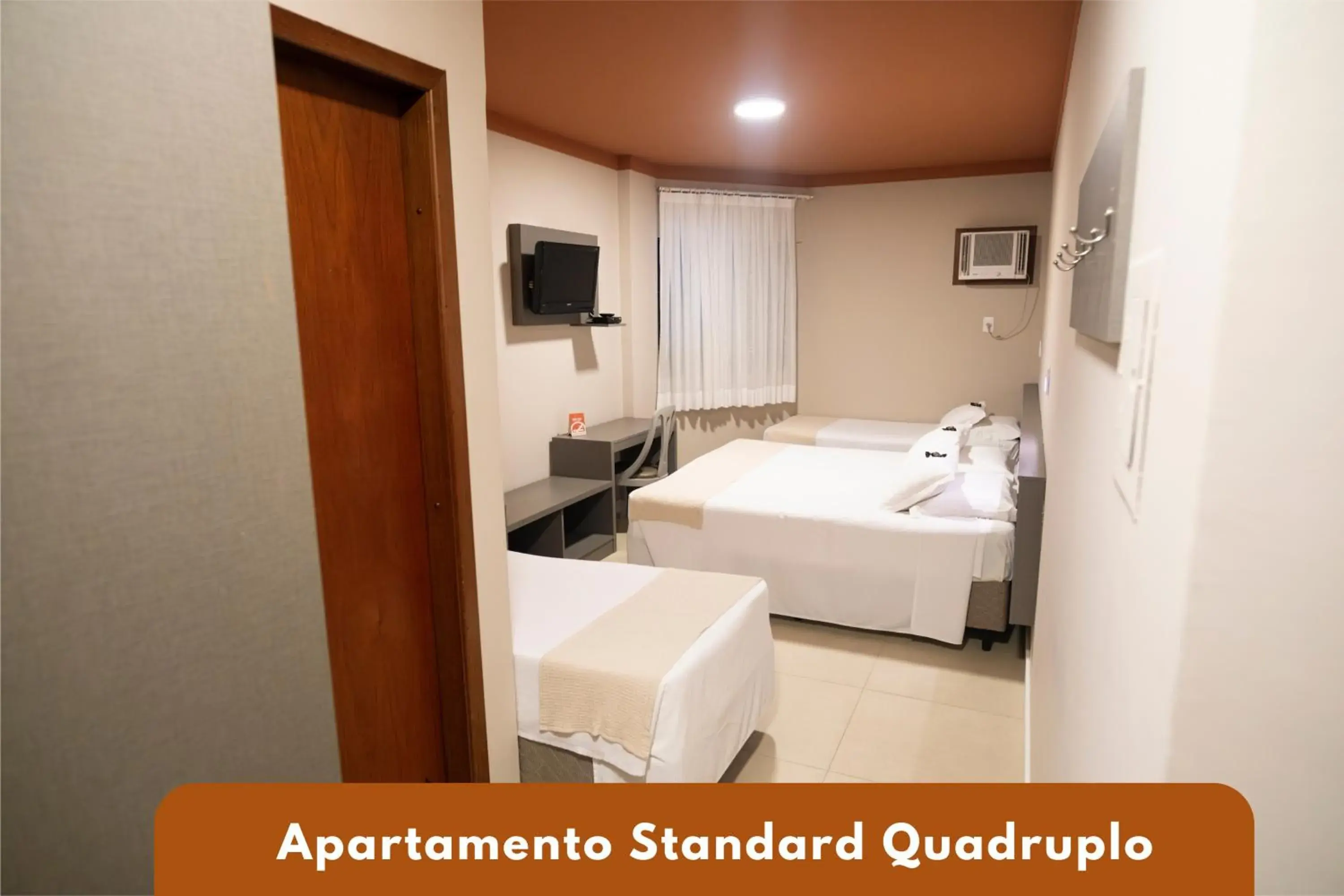 Standard Quadruple Room in Camboriú Praia Hotel Standard Quadruple Room in Camboriú Praia Hotel