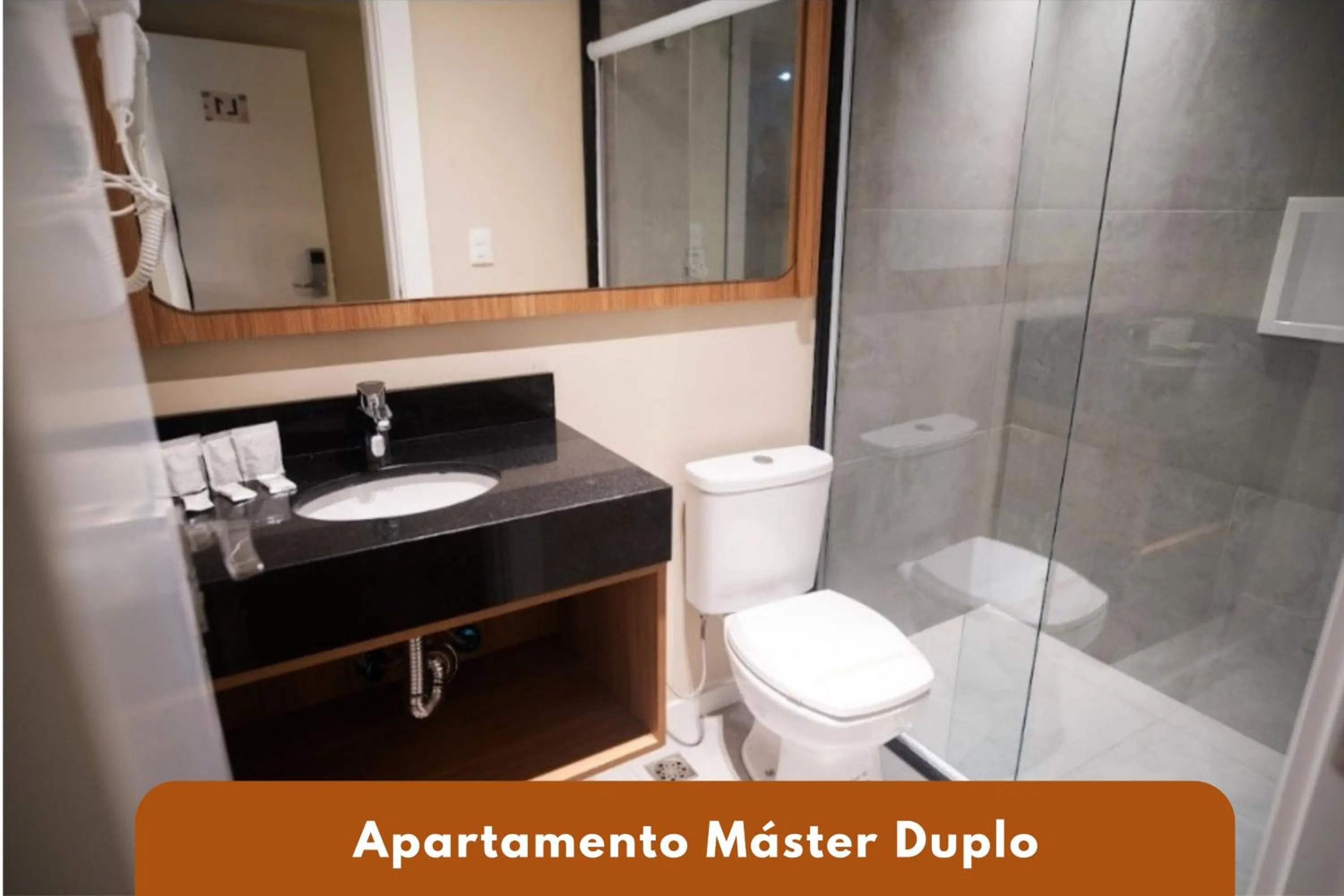 Bathroom in Camboriú Praia Hotel