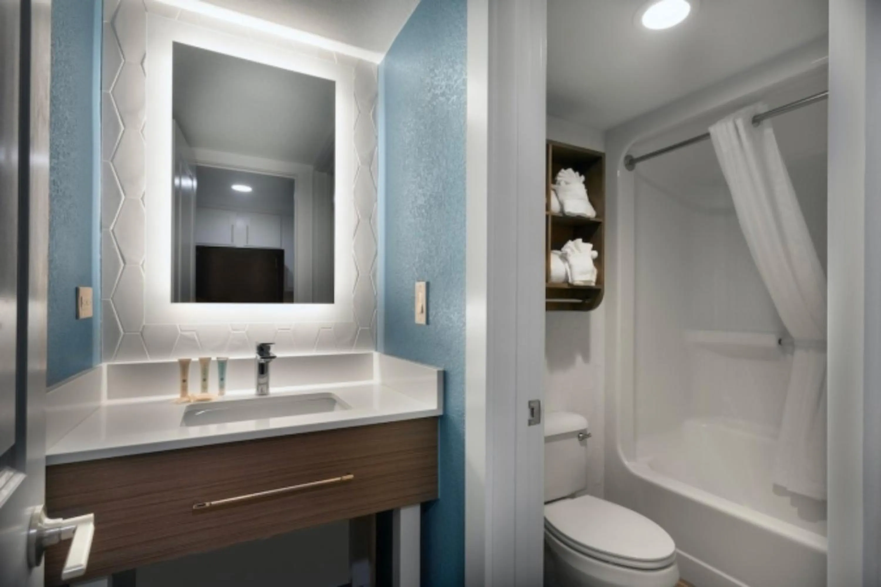 Bathroom in Breakers Resort Hotel