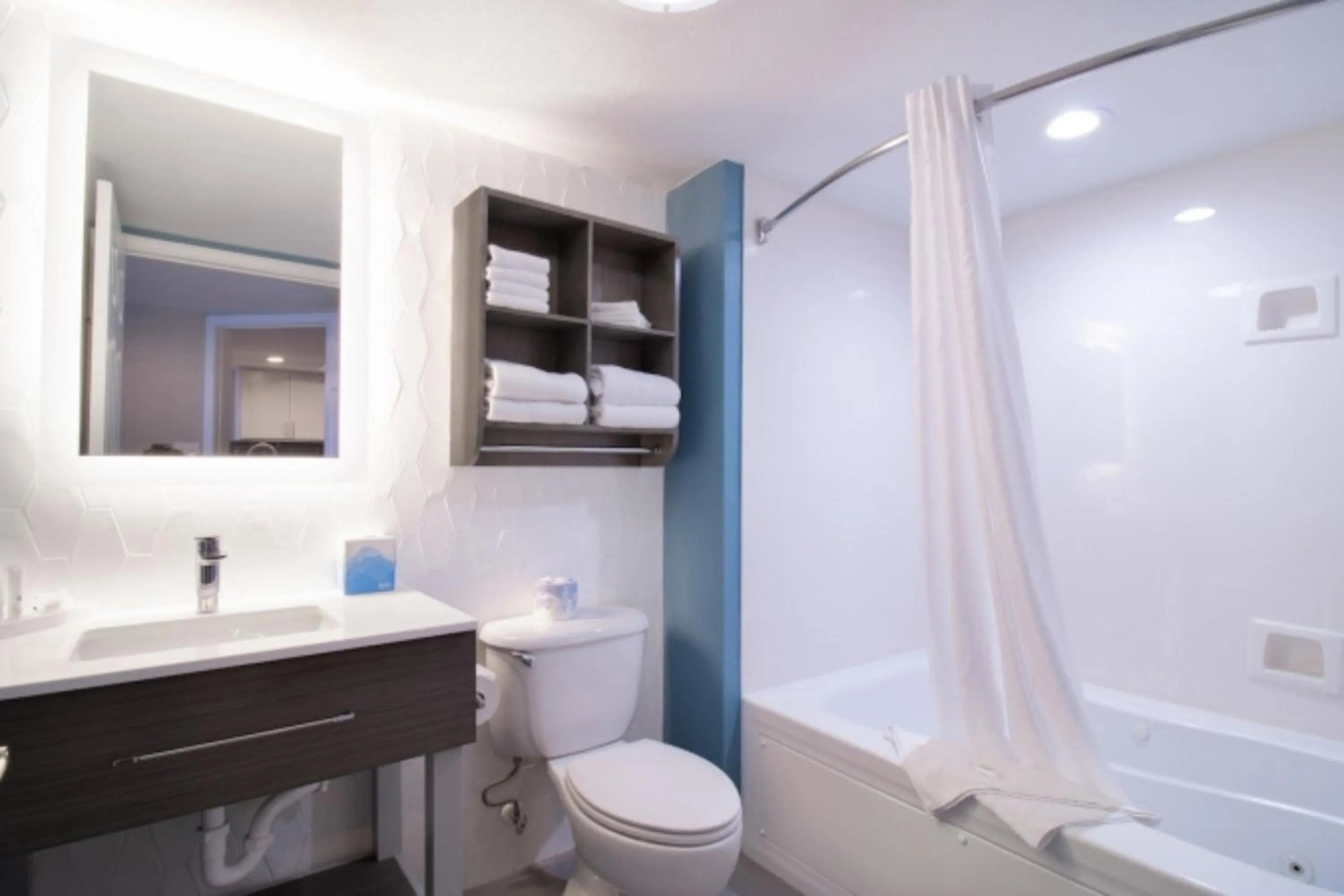 Bathroom in Breakers Resort Hotel