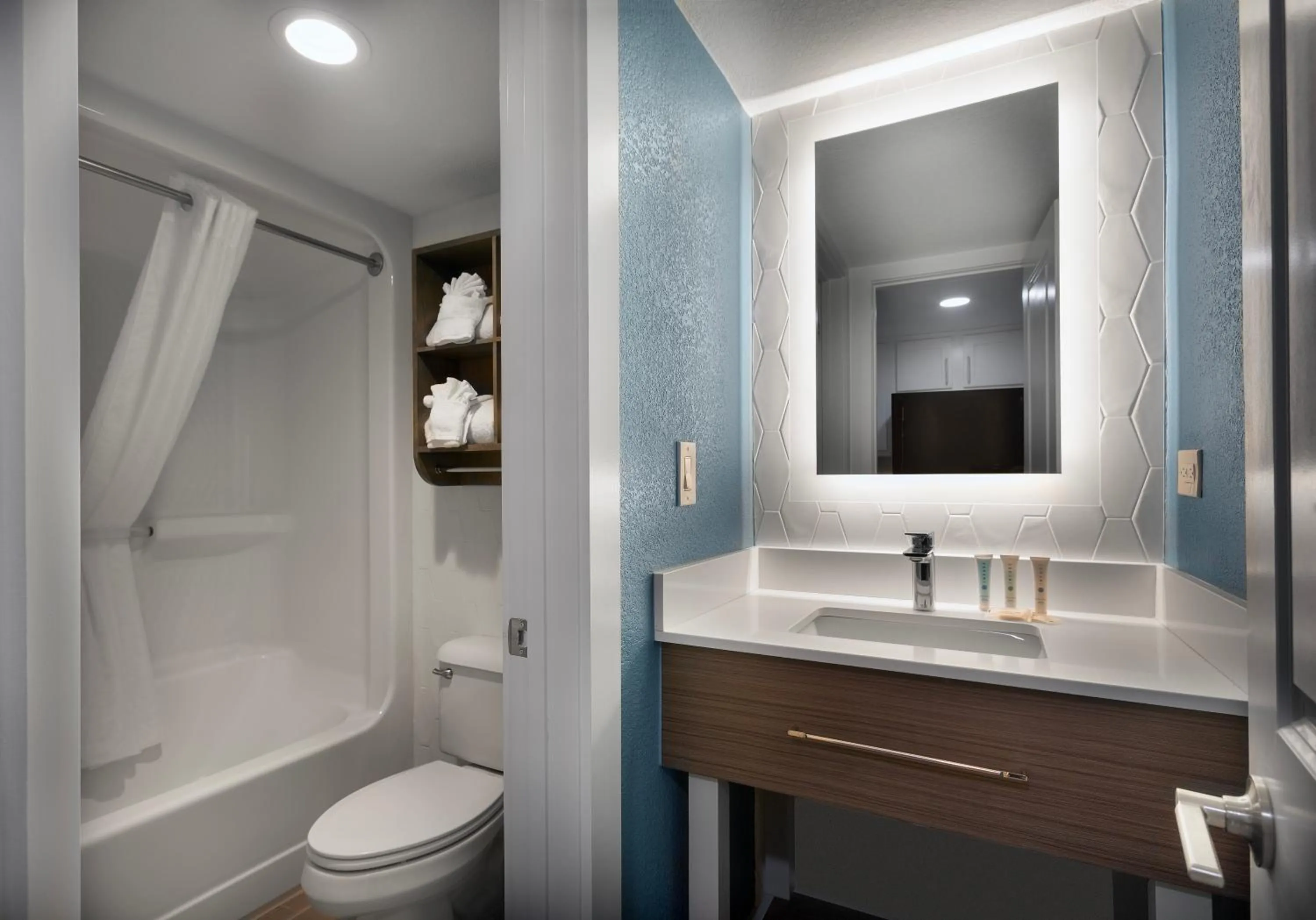 Bathroom in Breakers Resort Hotel