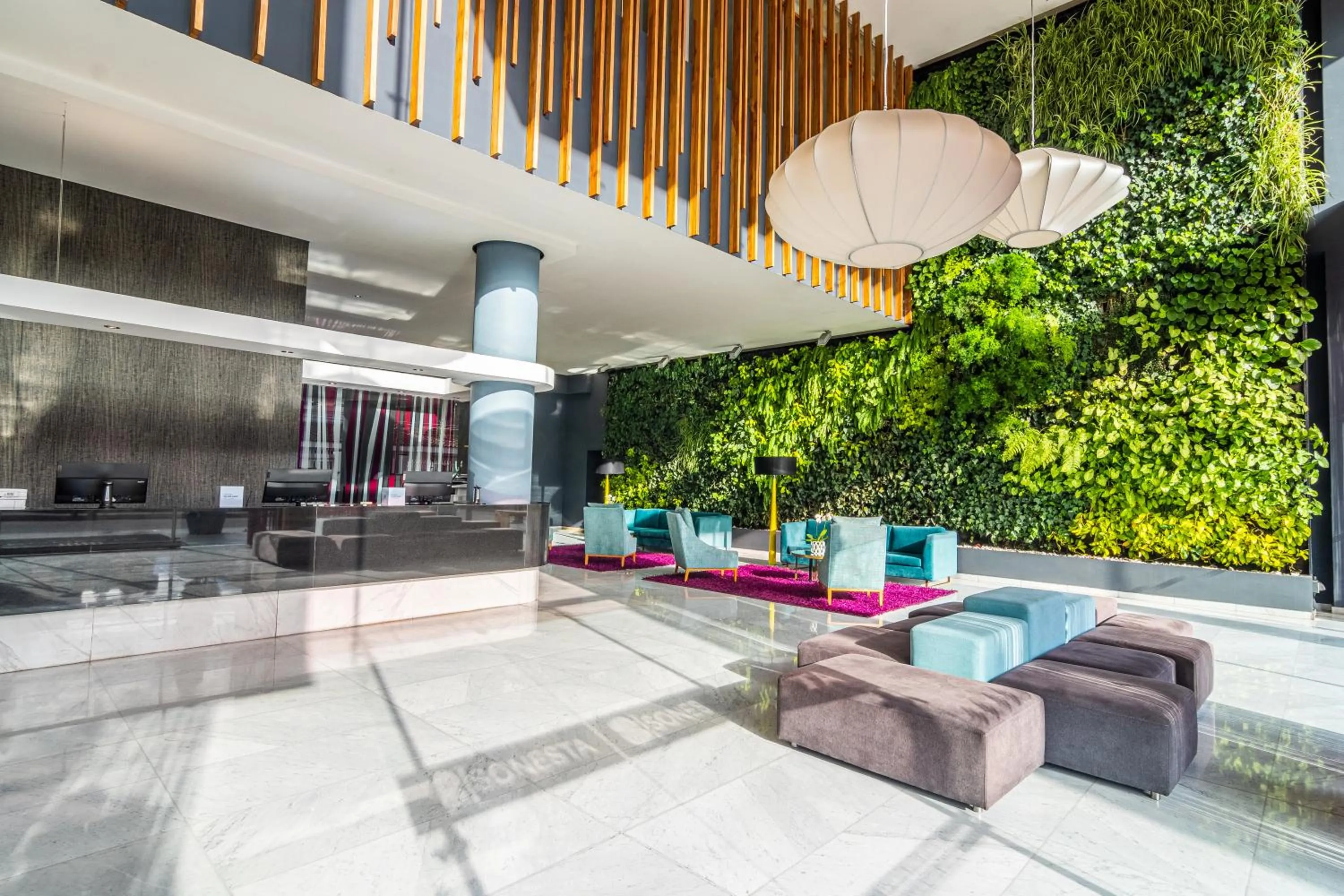Lobby or reception in Sonesta Hotel Bogotá