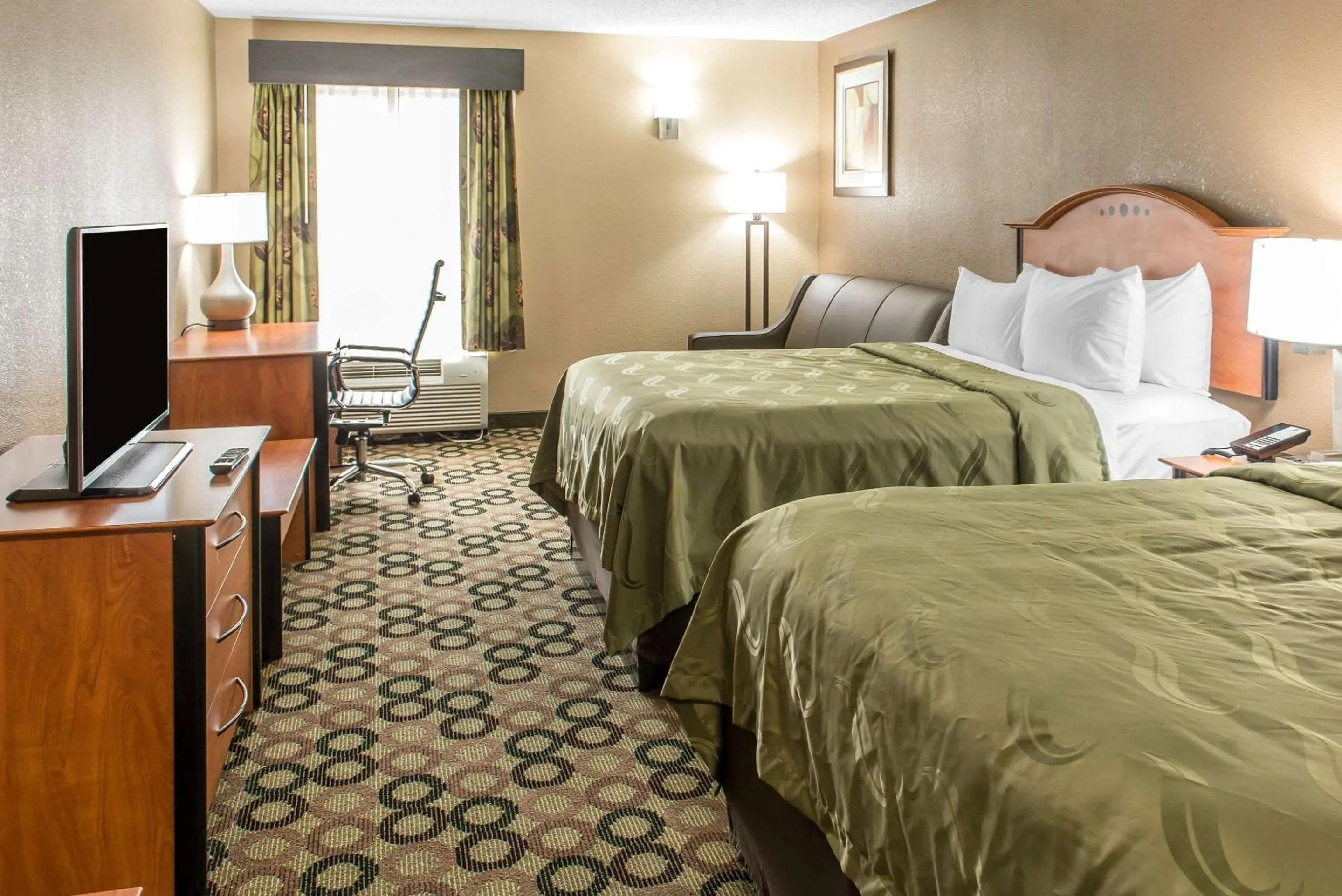 Photo of the whole room in Quality Inn & Suites Columbus West - Hilliard