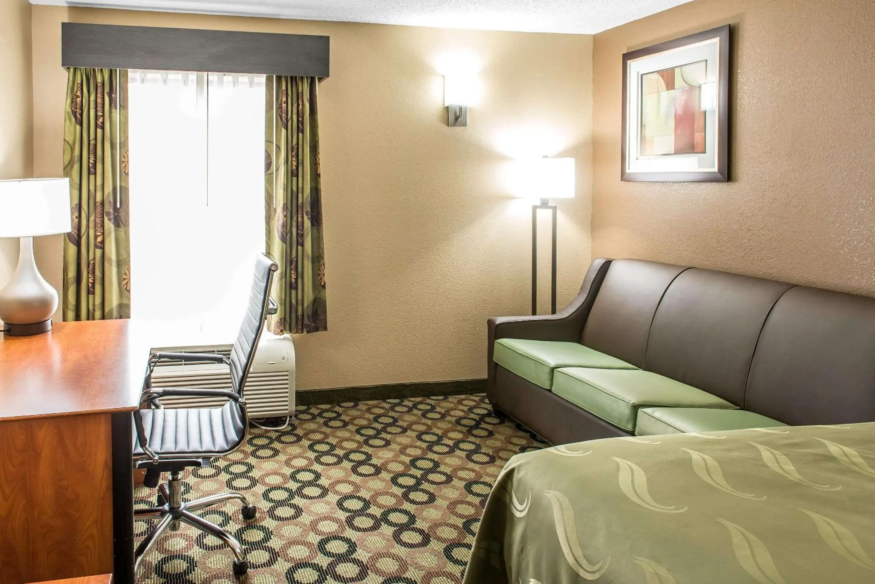 Photo of the whole room in Quality Inn & Suites Columbus West - Hilliard