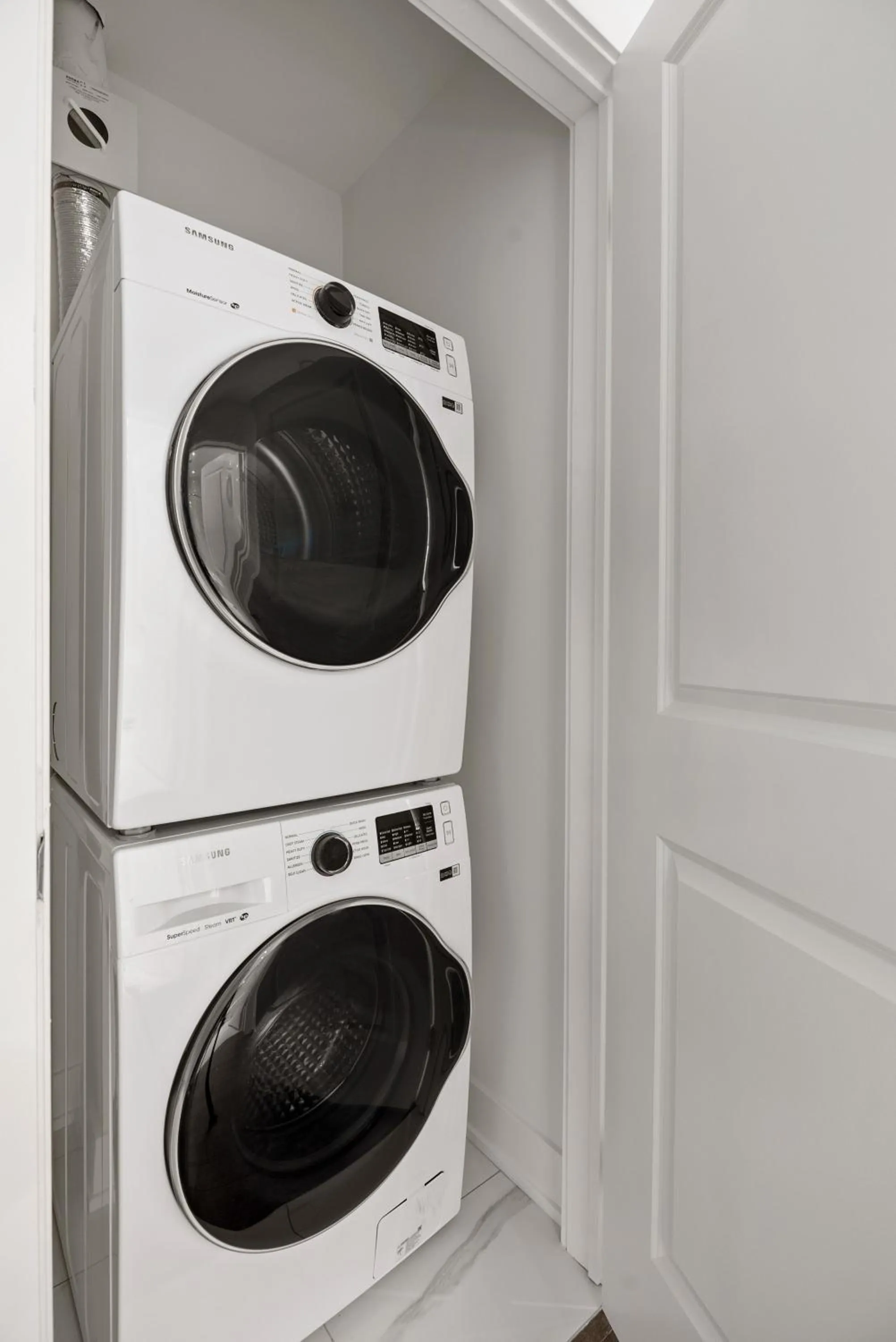 washing machine in Touchstone Resort